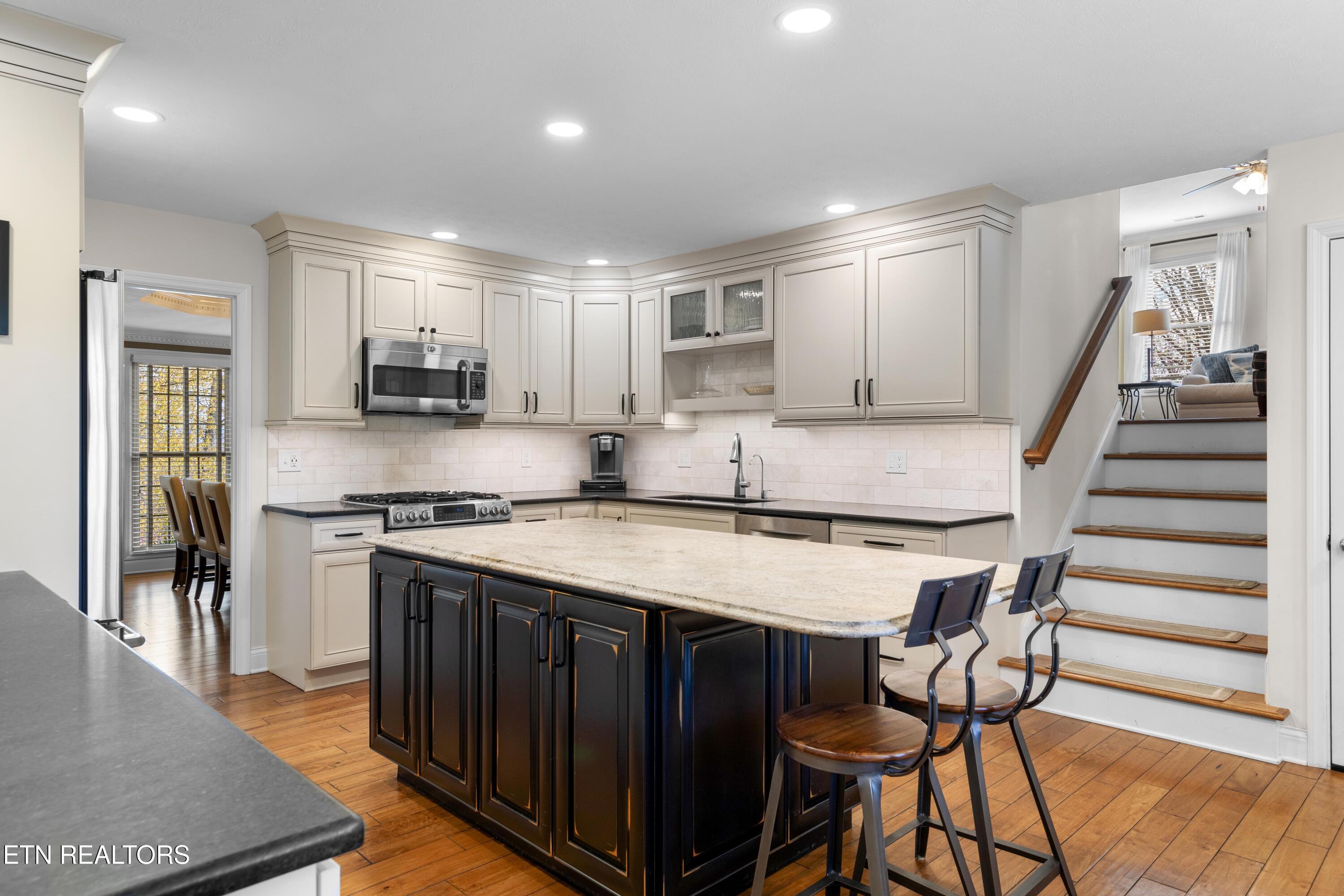 724 Summit Lake Court