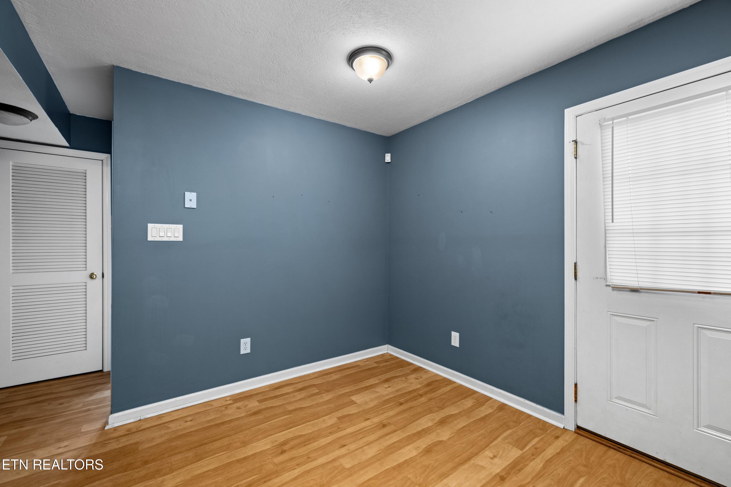 944 Micro Way, Knoxville