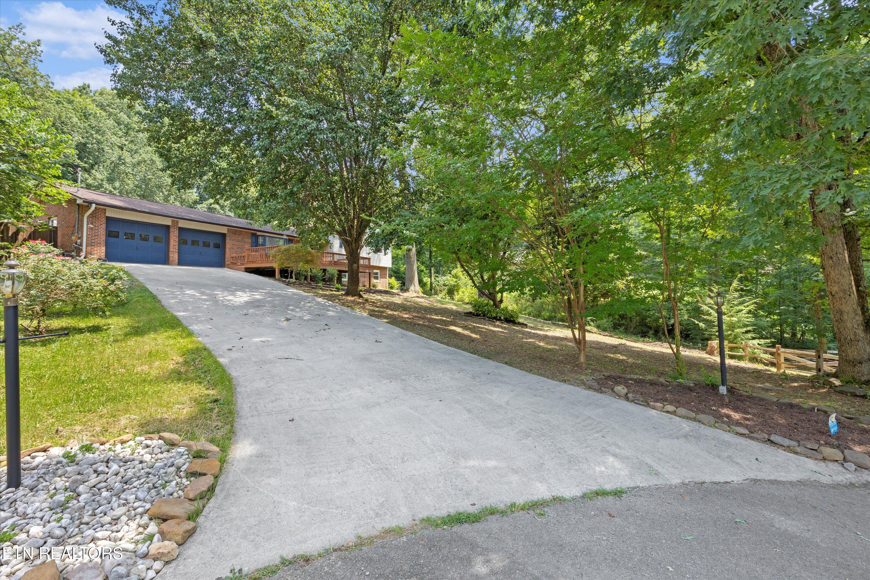 7529 Shaker Drive