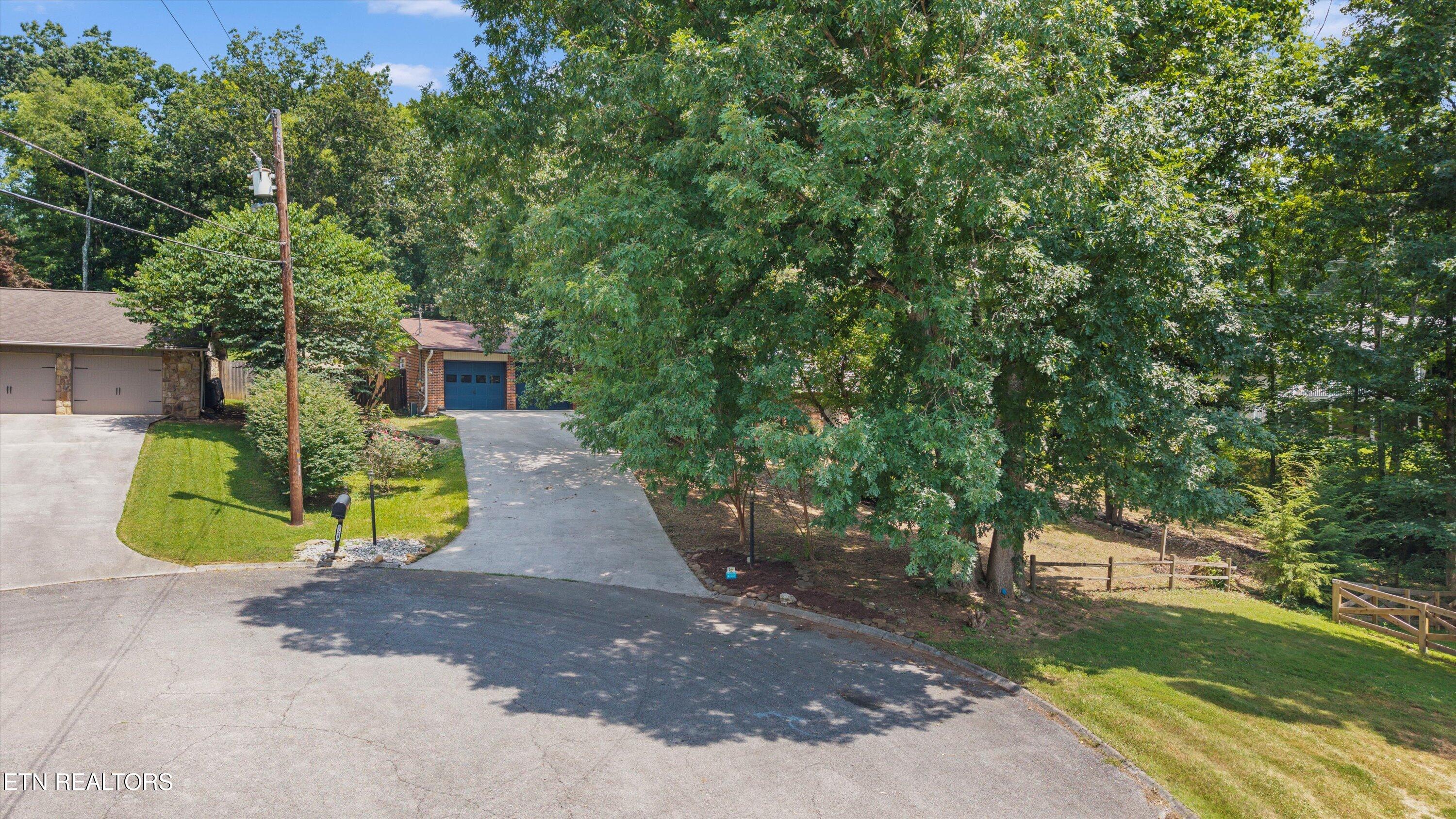 7529 Shaker Drive