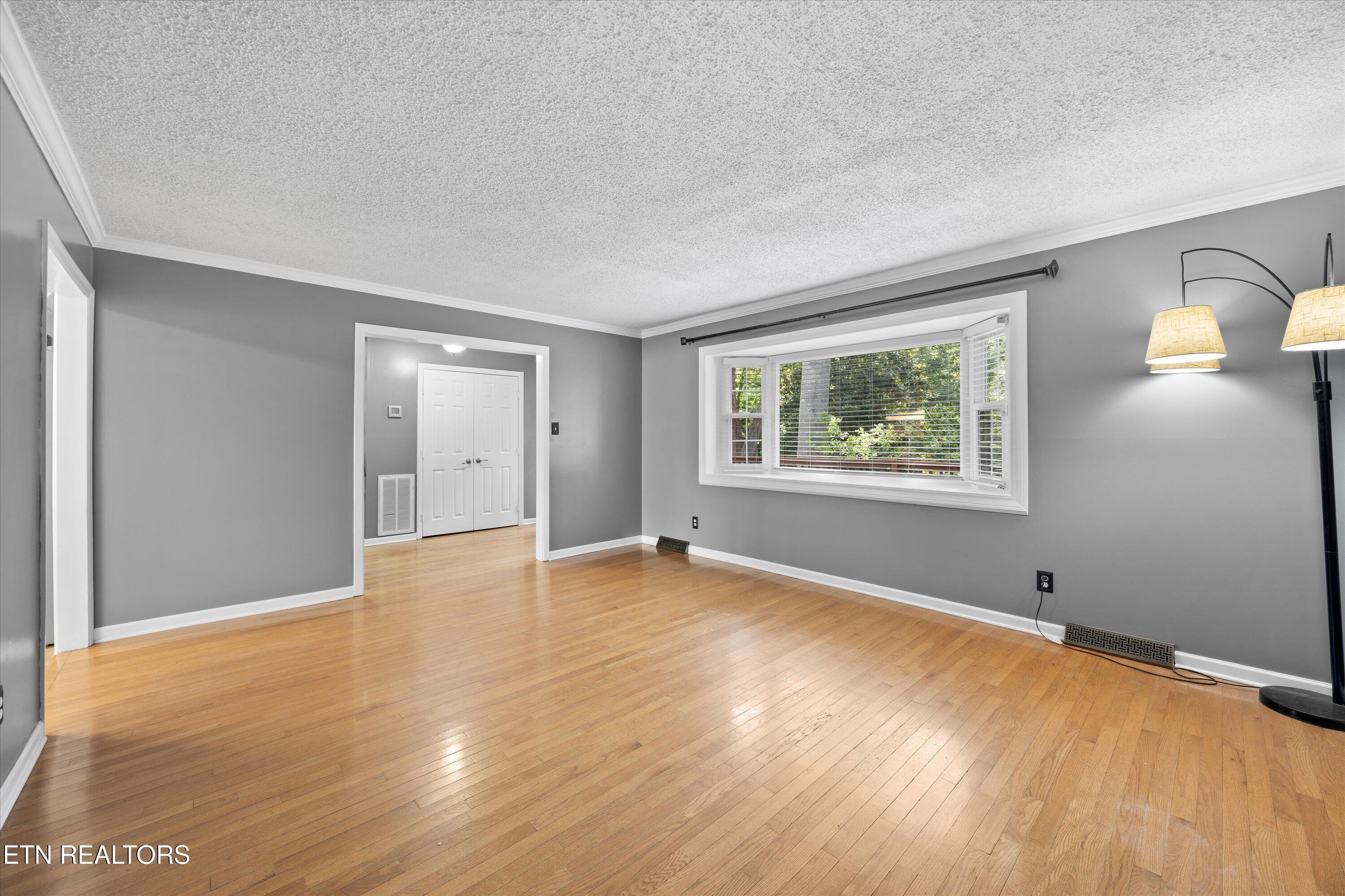 7529 Shaker Drive