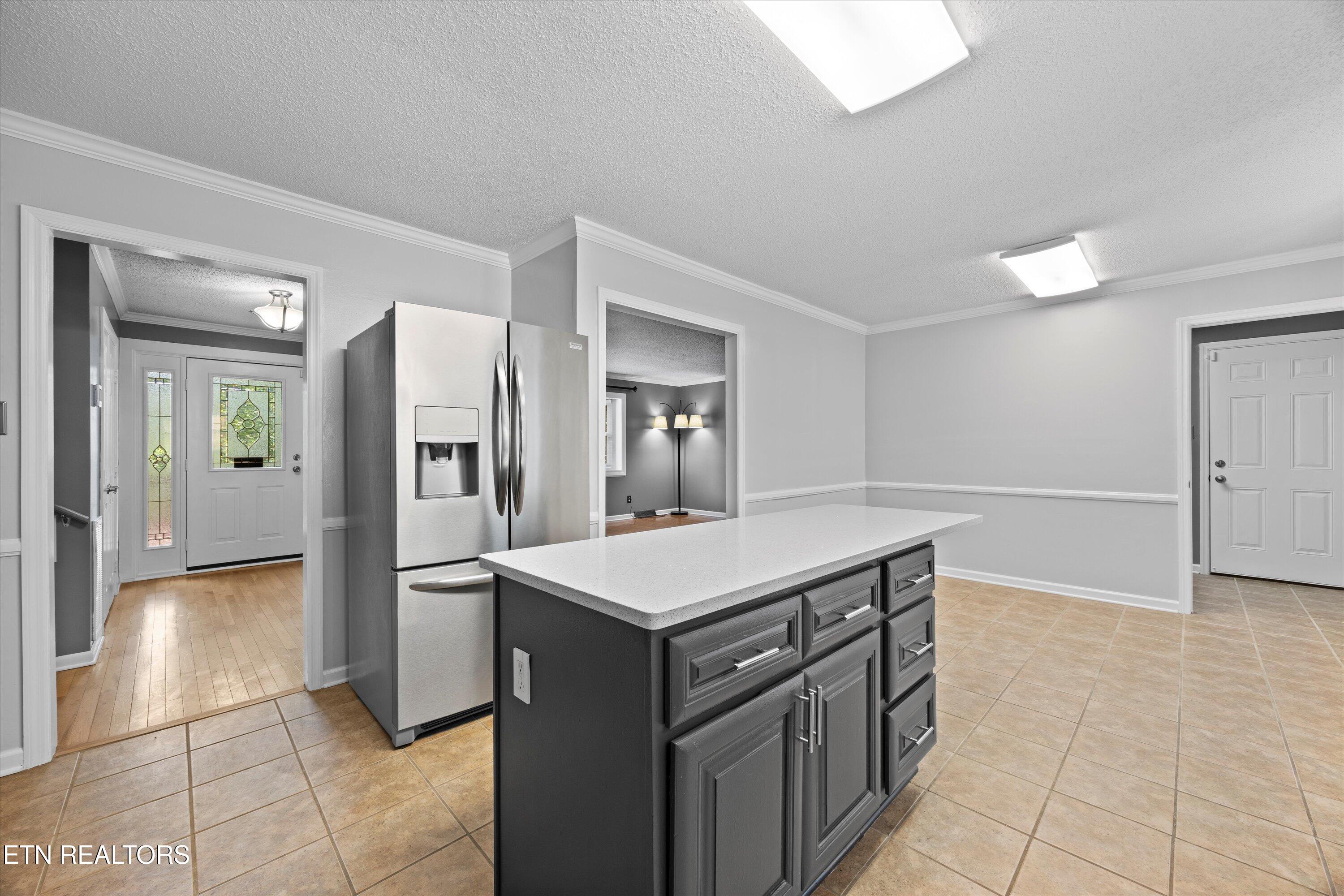 7529 Shaker Drive