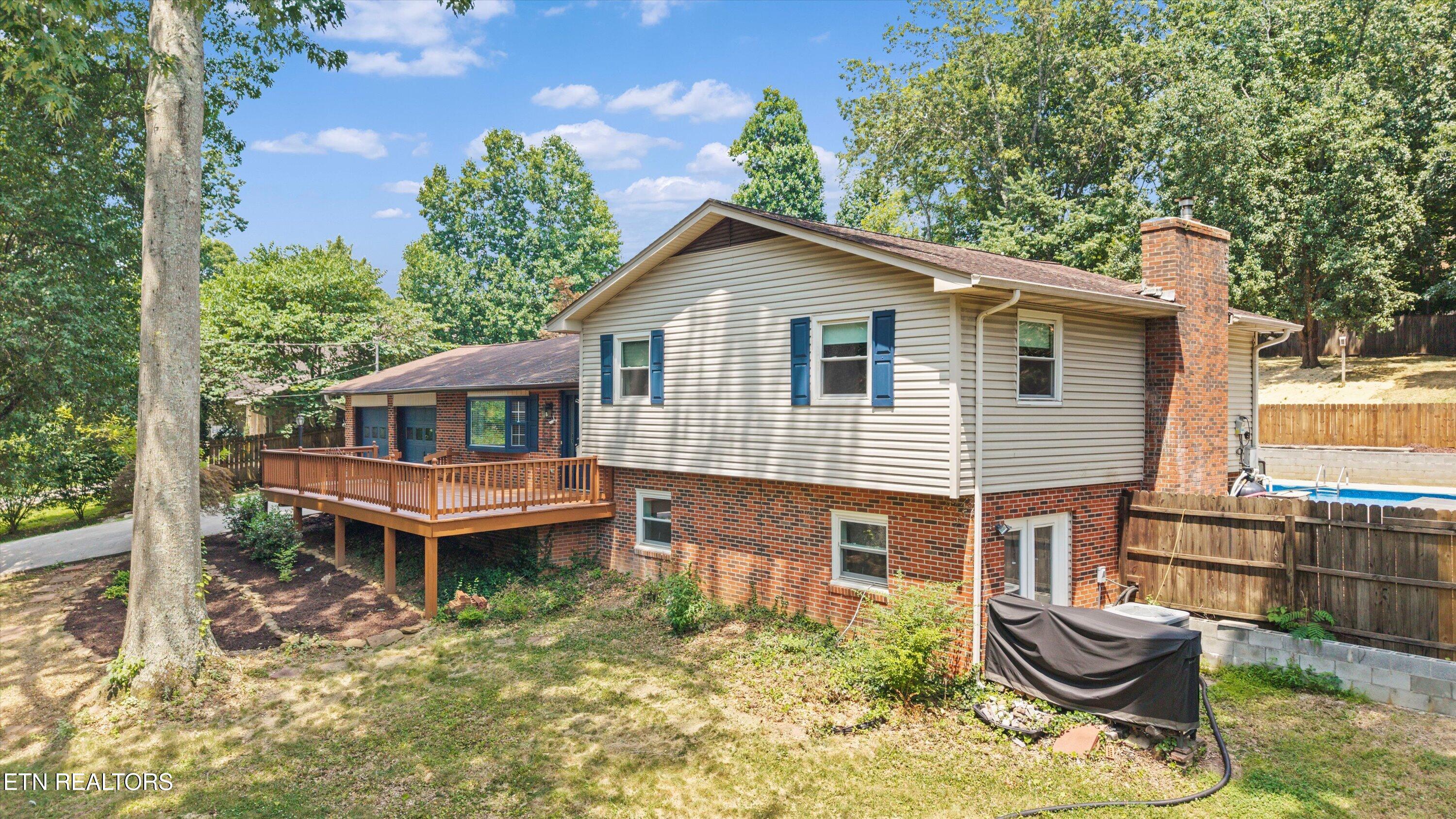 7529 Shaker Drive