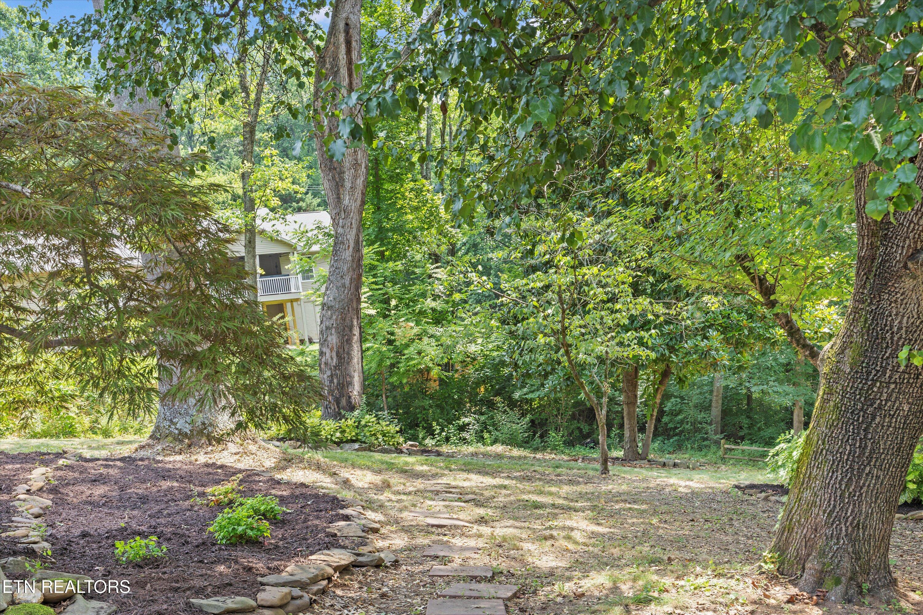 7529 Shaker Drive