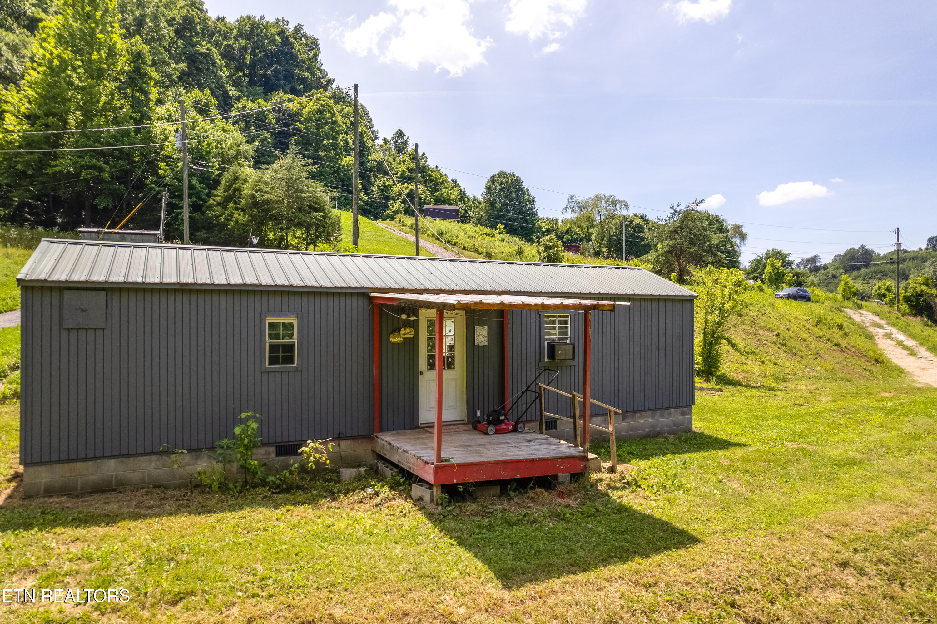 431 High Ridge Court