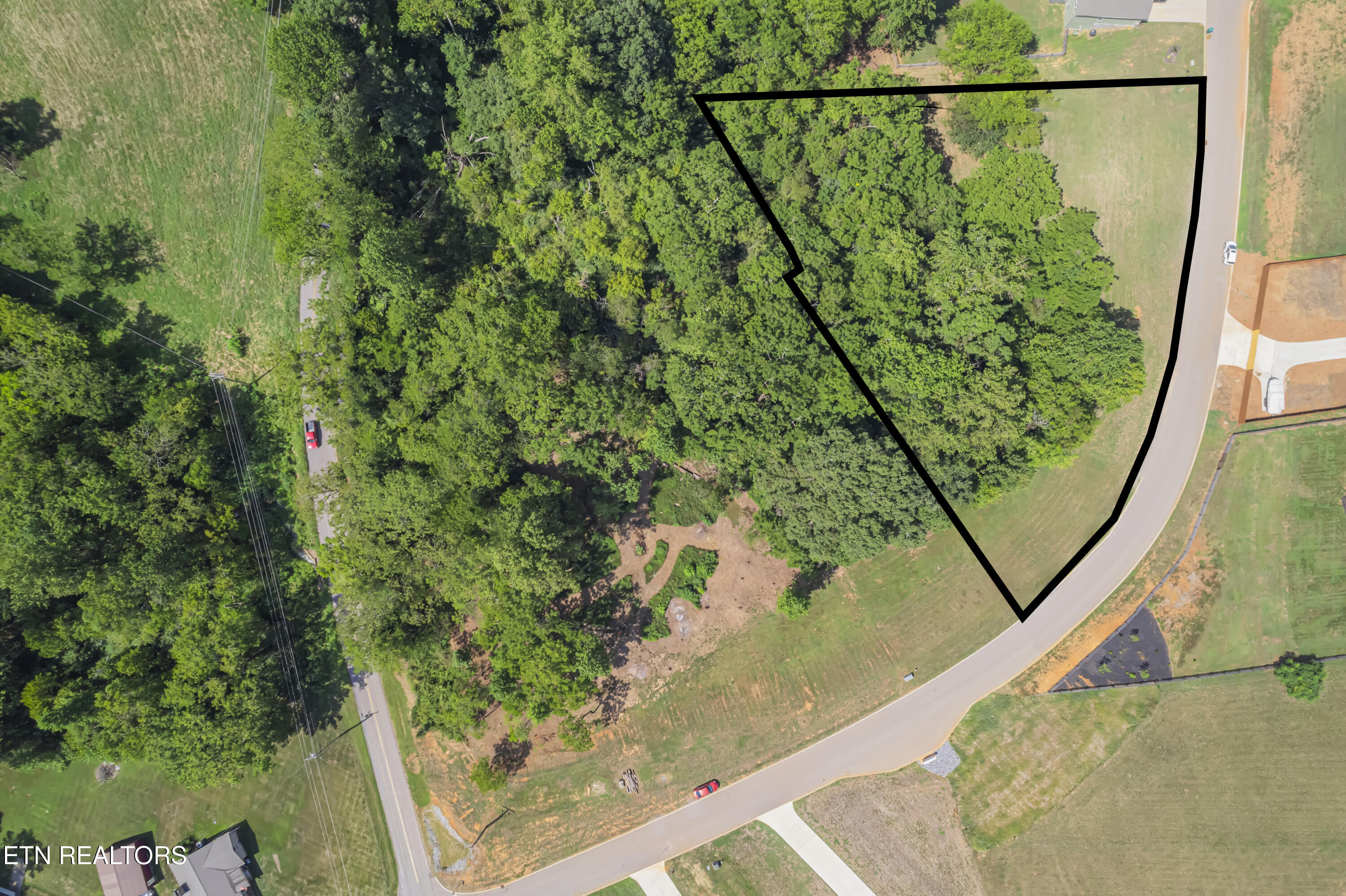 623 Farm Of The Smokies Way