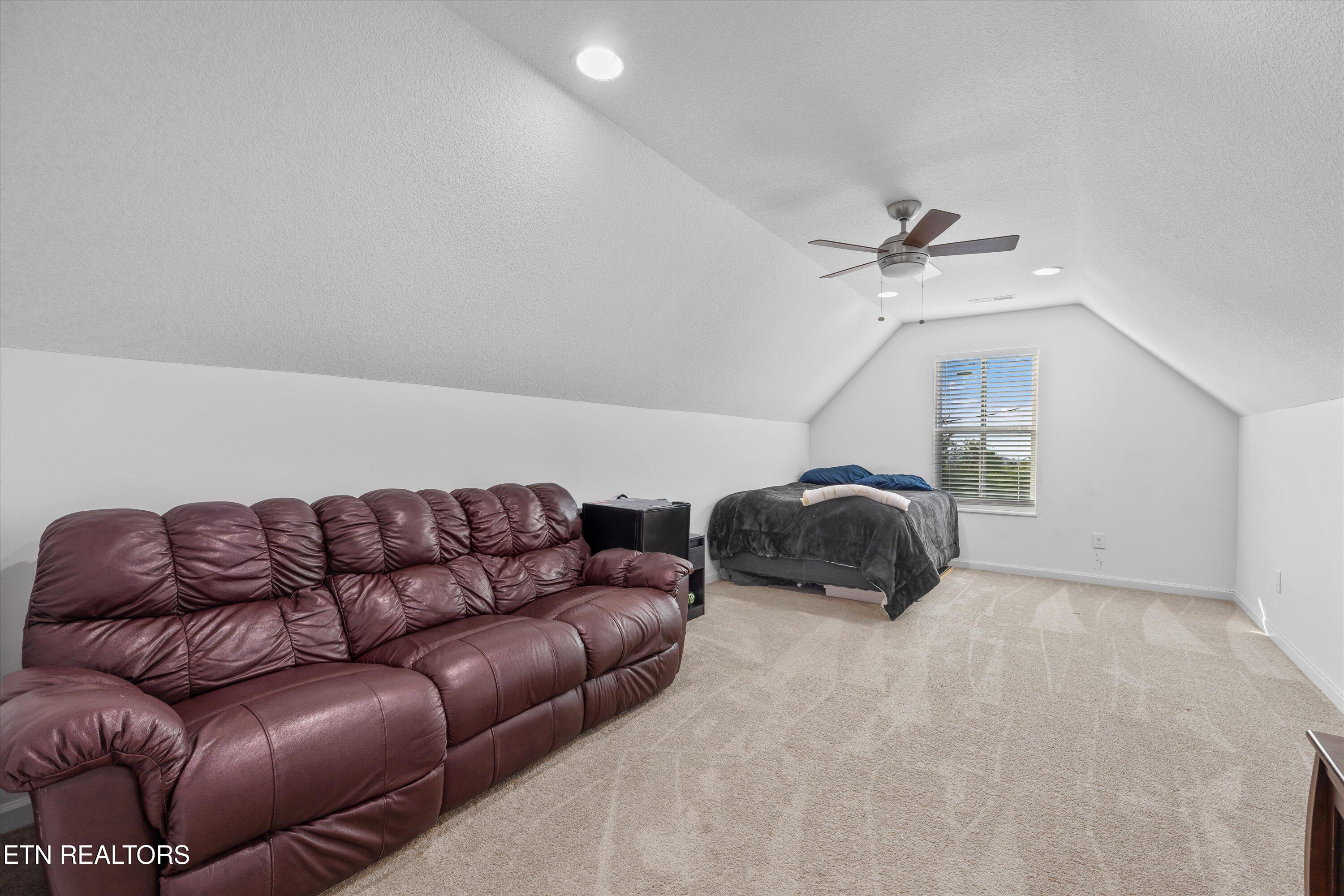 11743 Black Rd