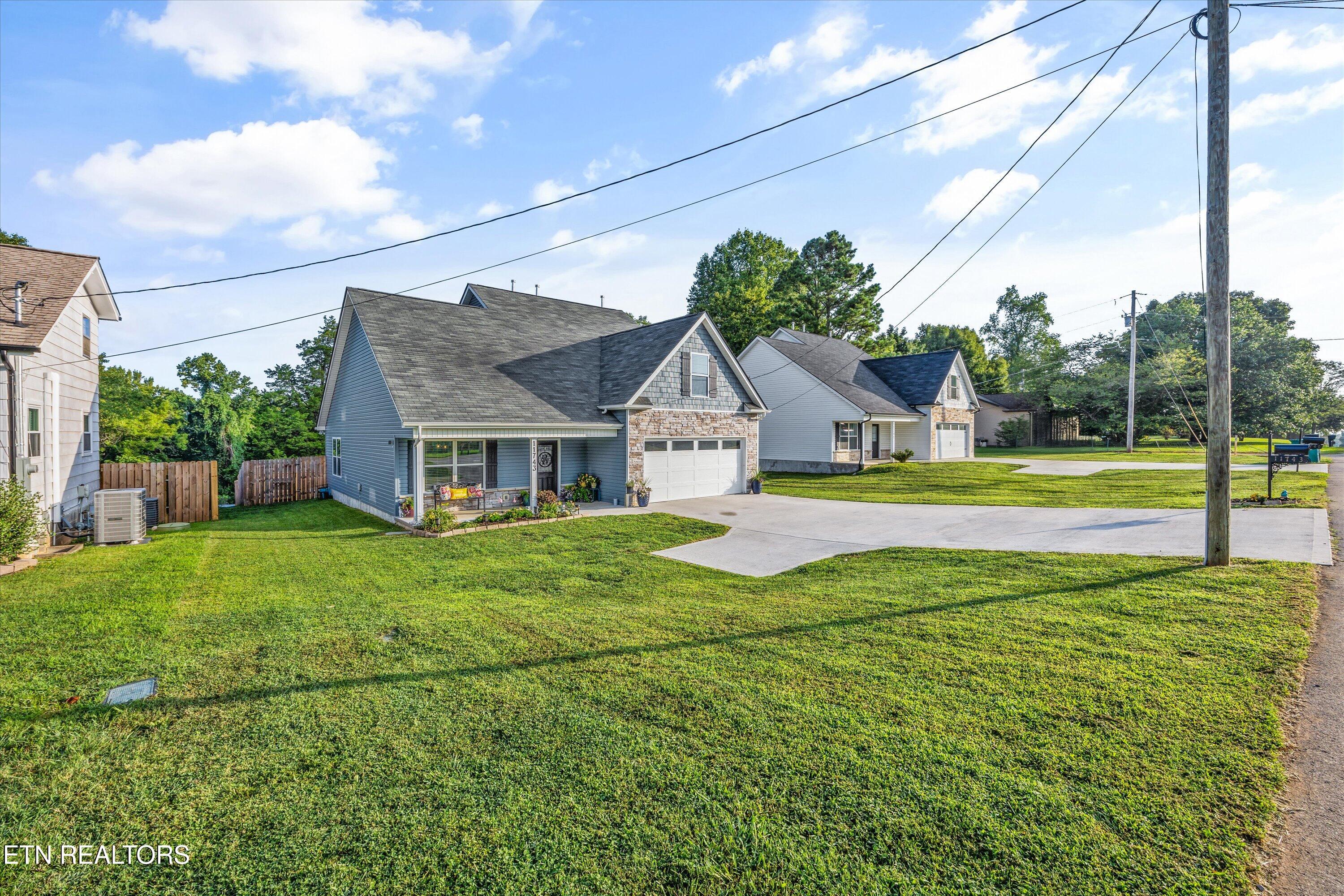 11743 Black Rd