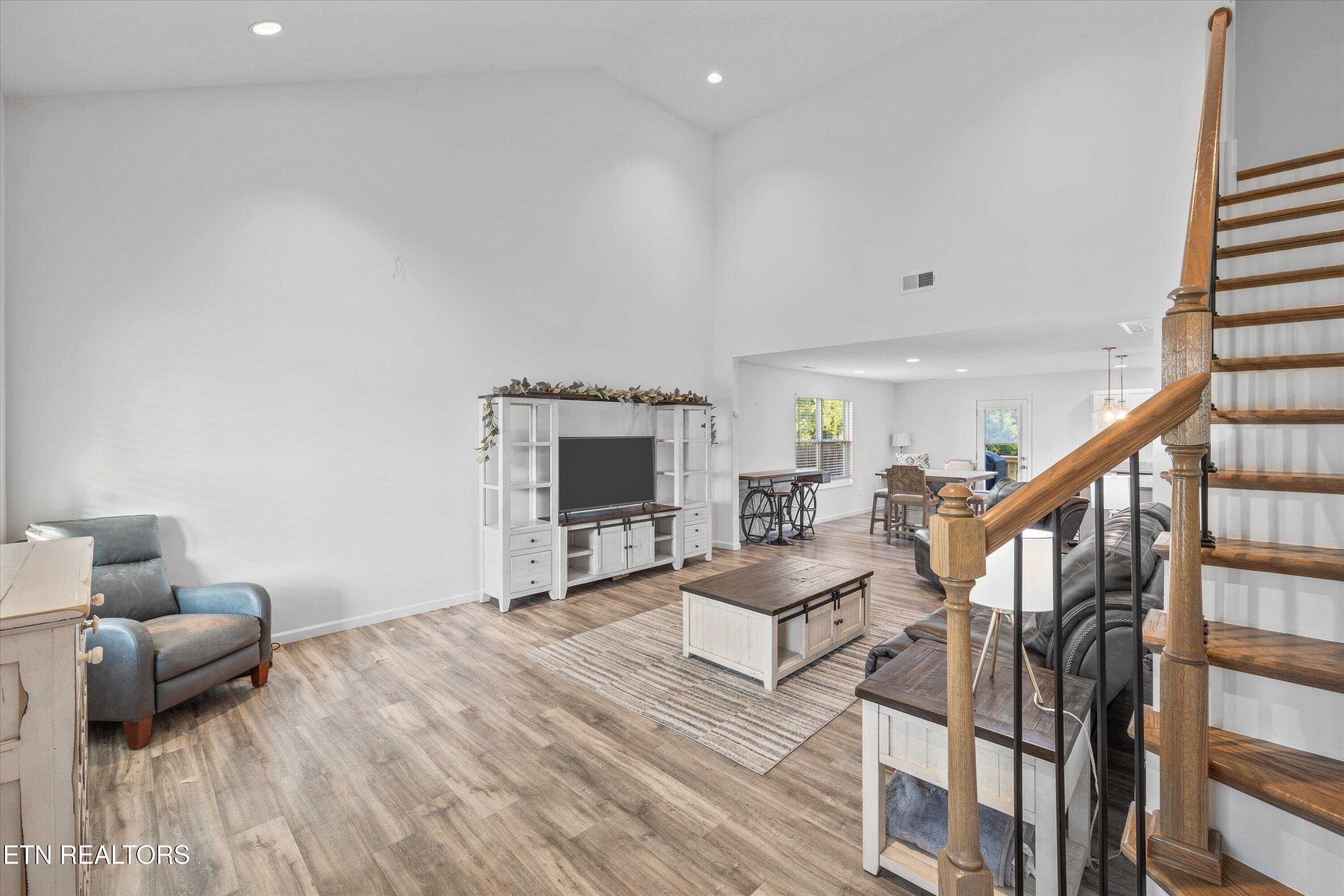 11743 Black Rd