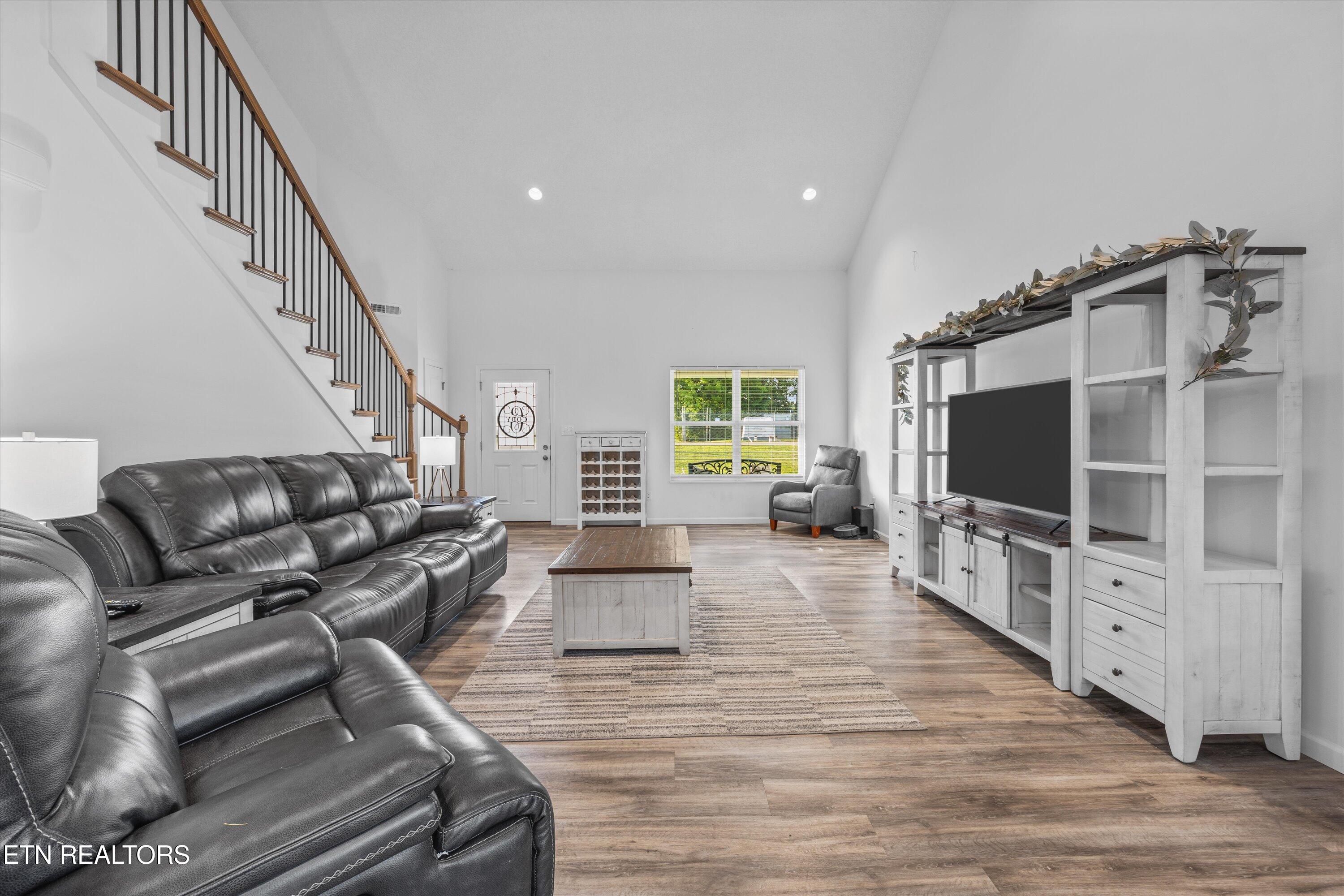 11743 Black Rd