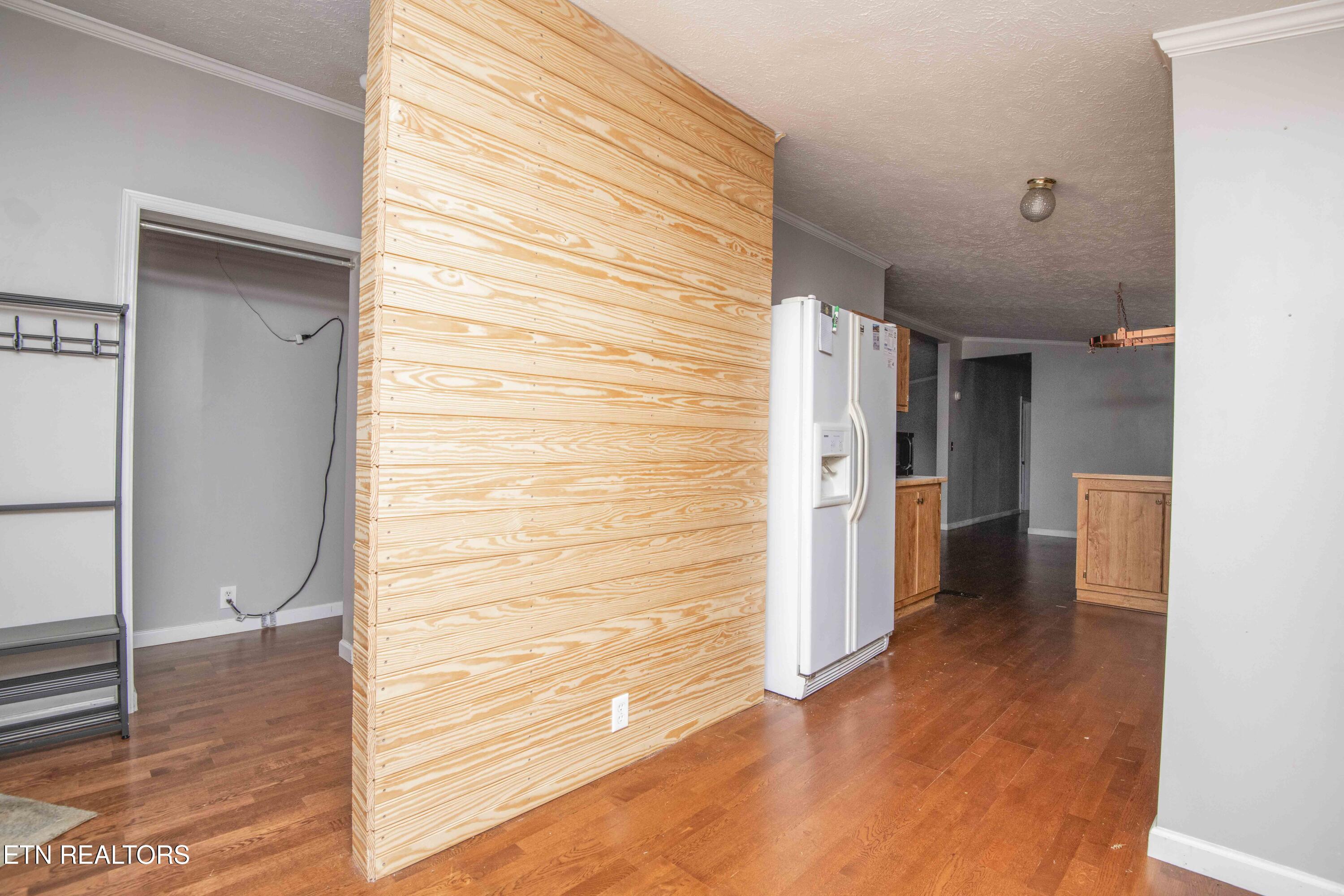 2525 Oak Grove Road