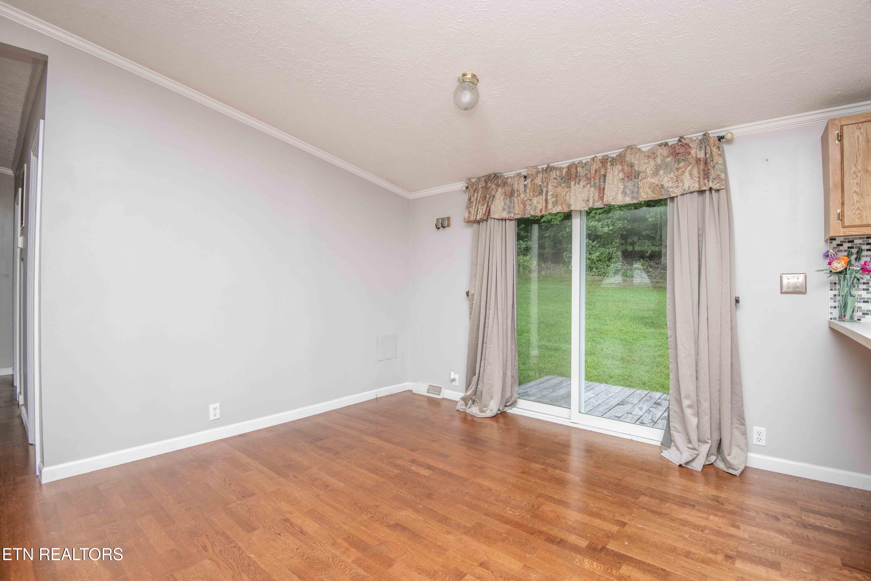 2525 Oak Grove Road