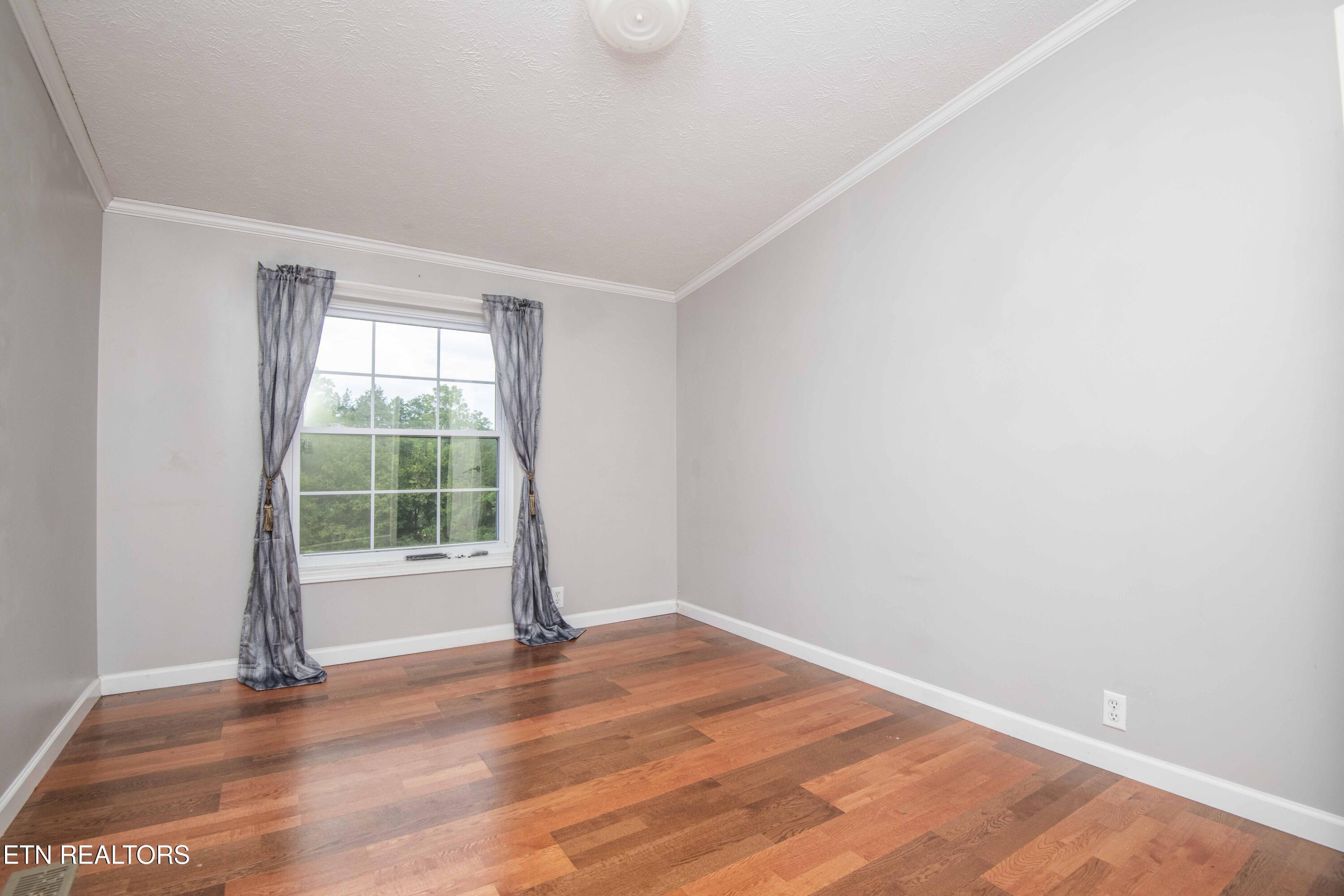 2525 Oak Grove Road