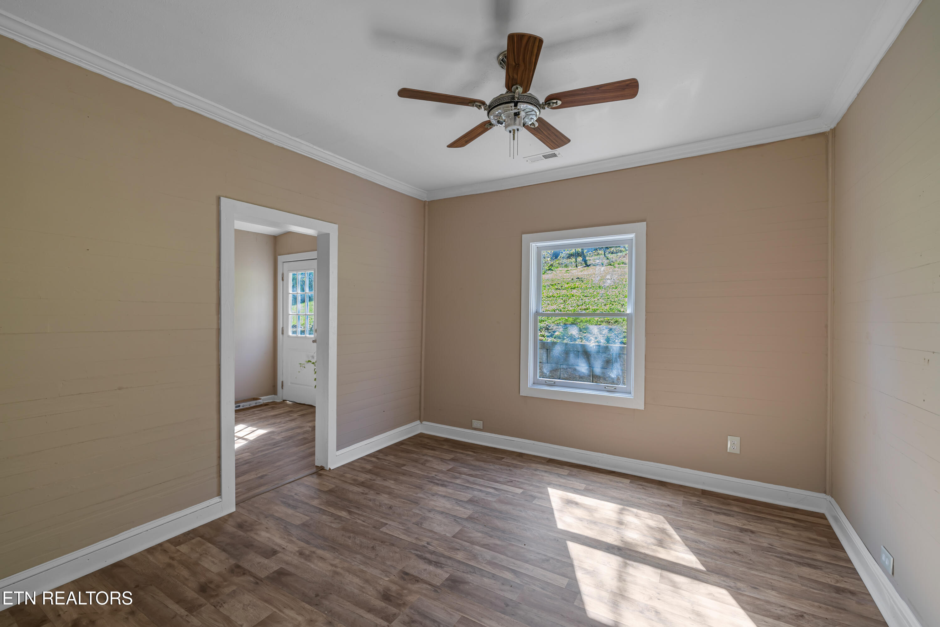 145 Shady Grove Road, Lancing