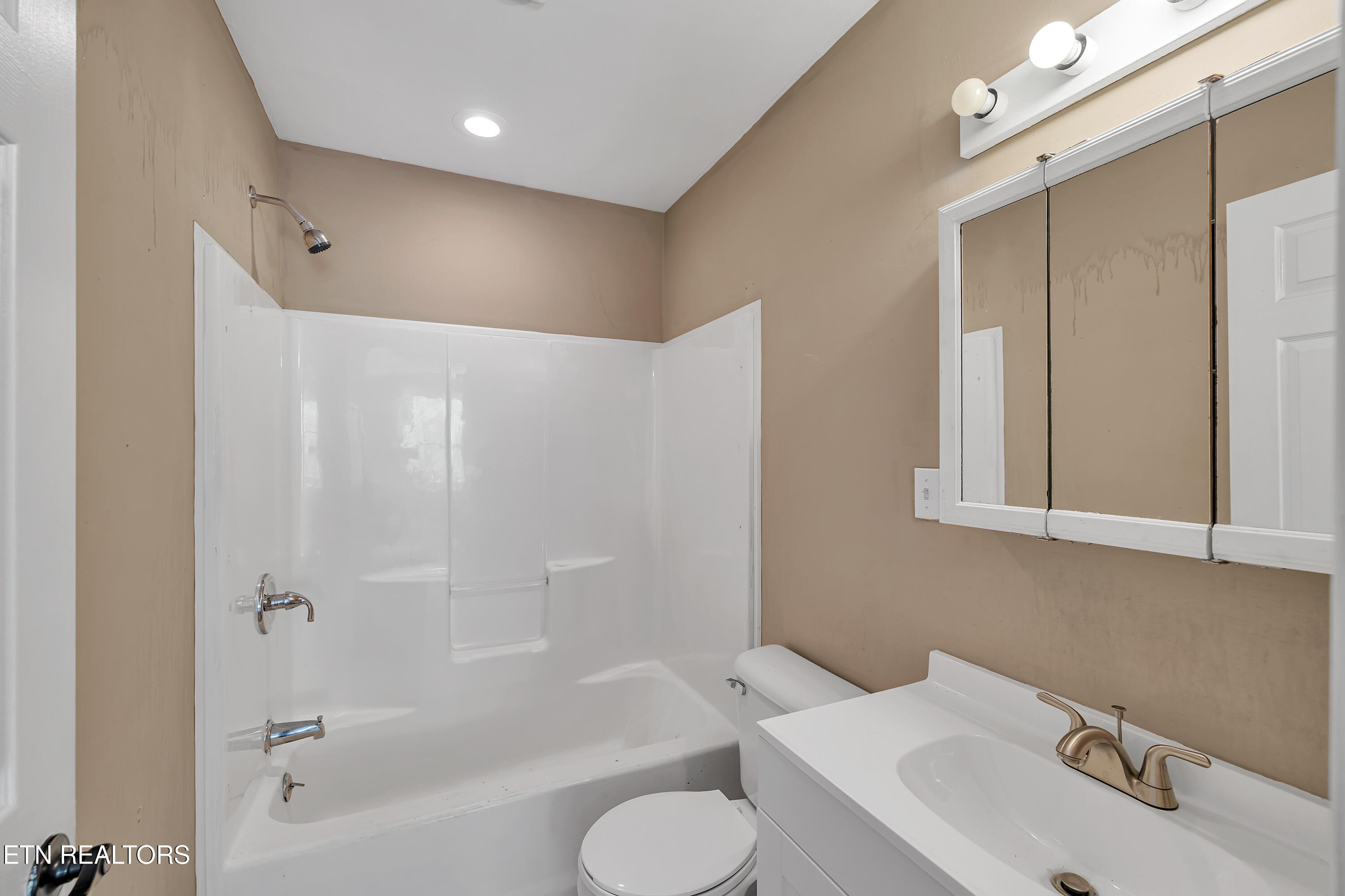 145 Shady Grove Road, Lancing