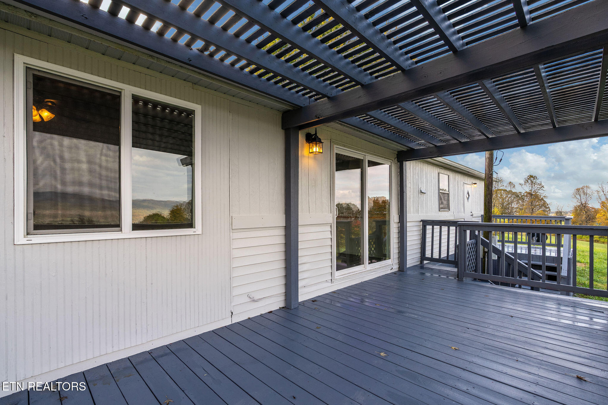 647 Dividing Ridge Rd