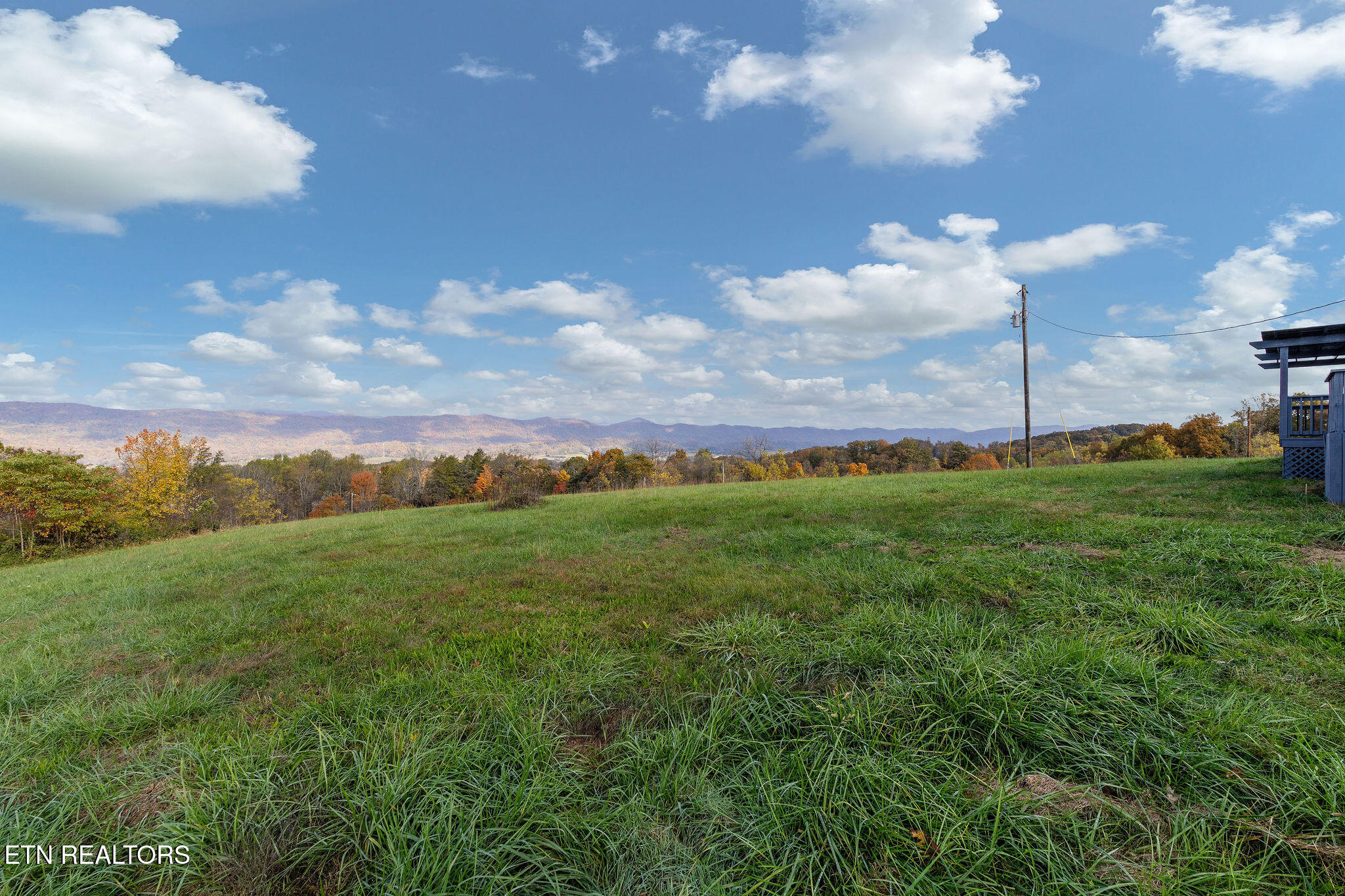 647 Dividing Ridge Rd