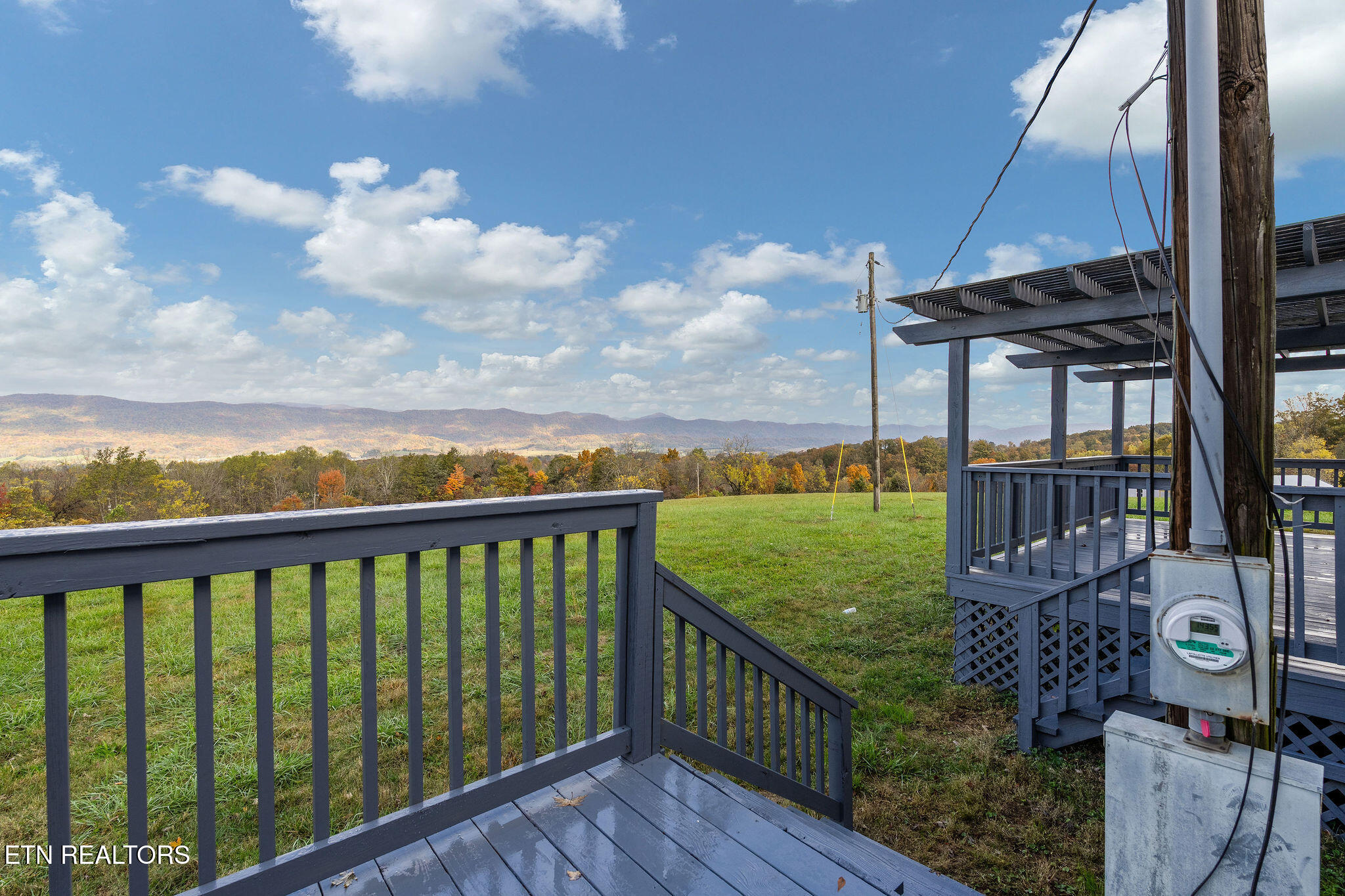 647 Dividing Ridge Rd