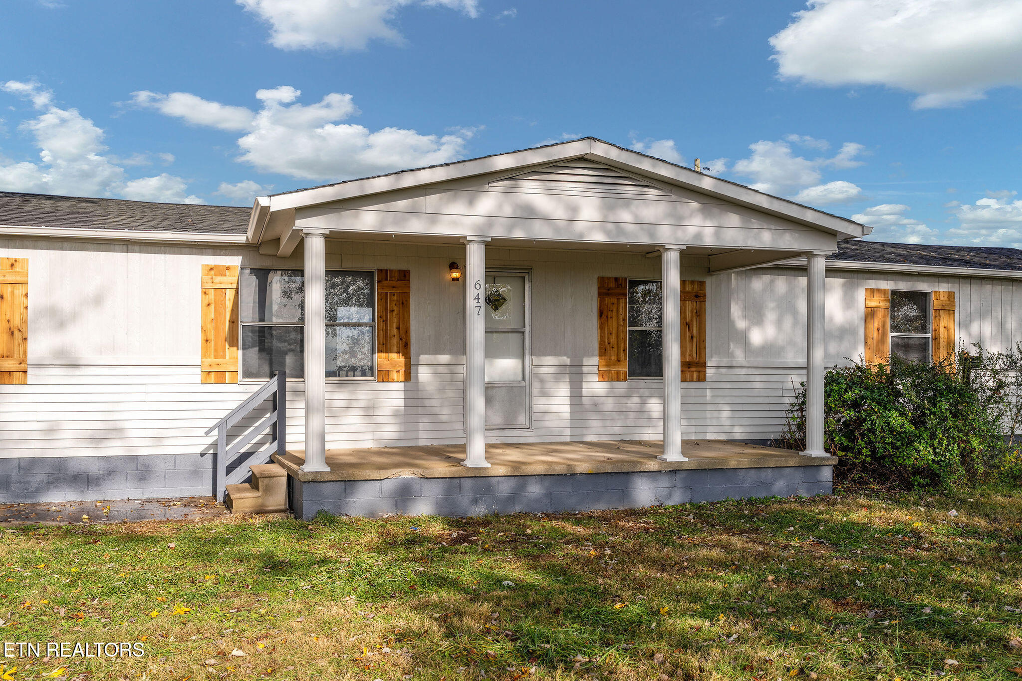 647 Dividing Ridge Rd