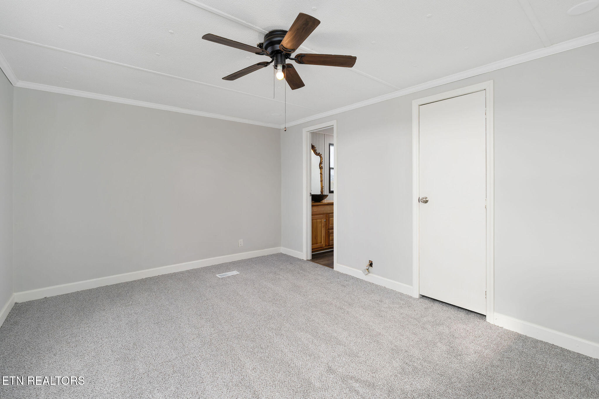 647 Dividing Ridge Rd