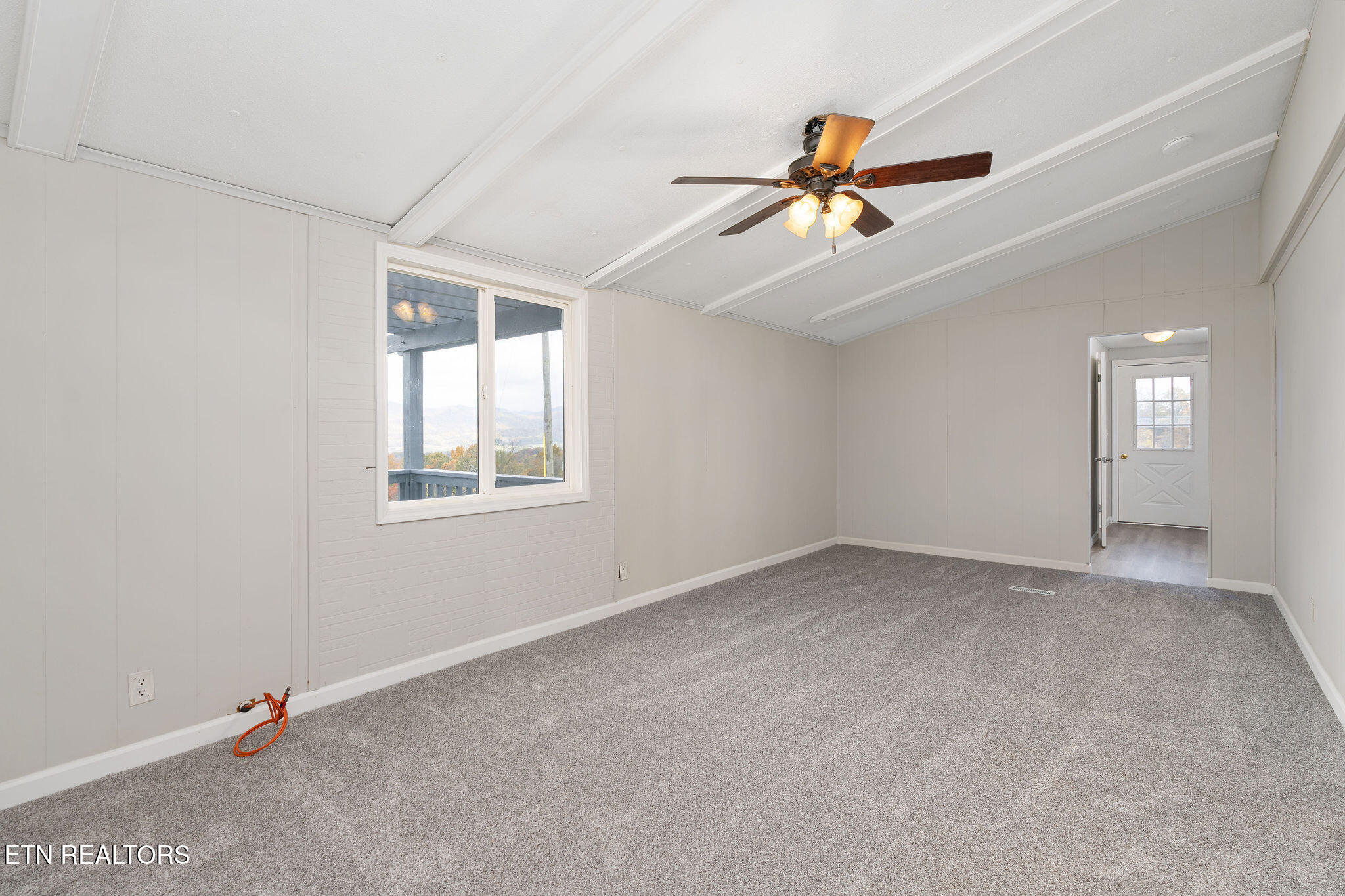 647 Dividing Ridge Rd