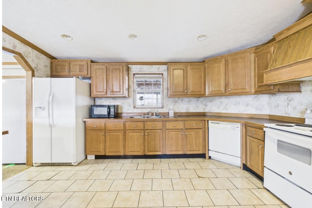 467 Russell Hill Rd