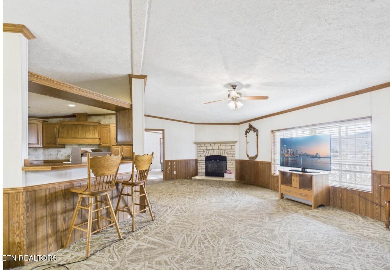 467 Russell Hill Rd