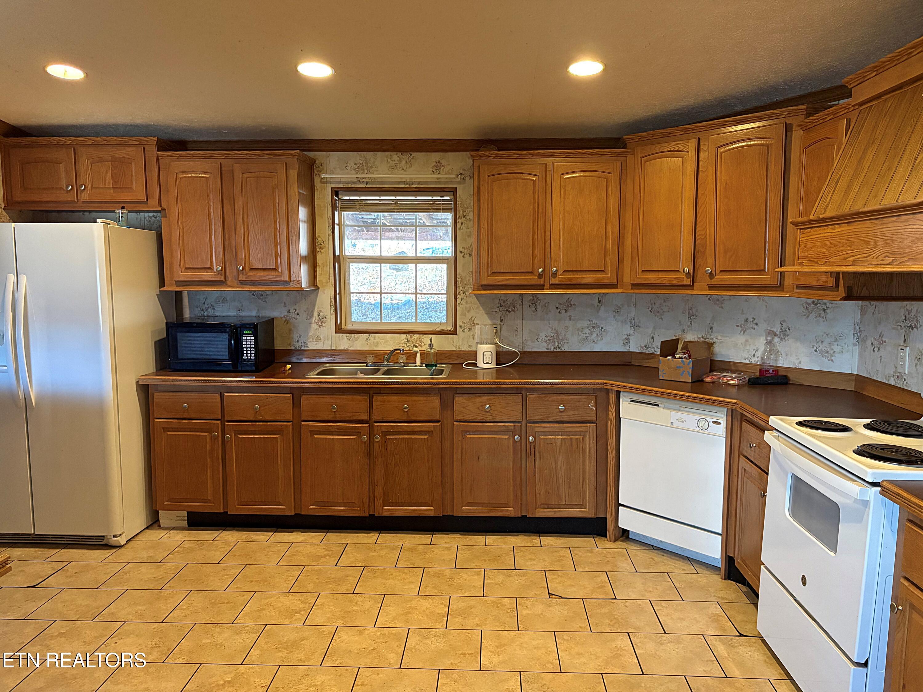 467 Russell Hill Rd