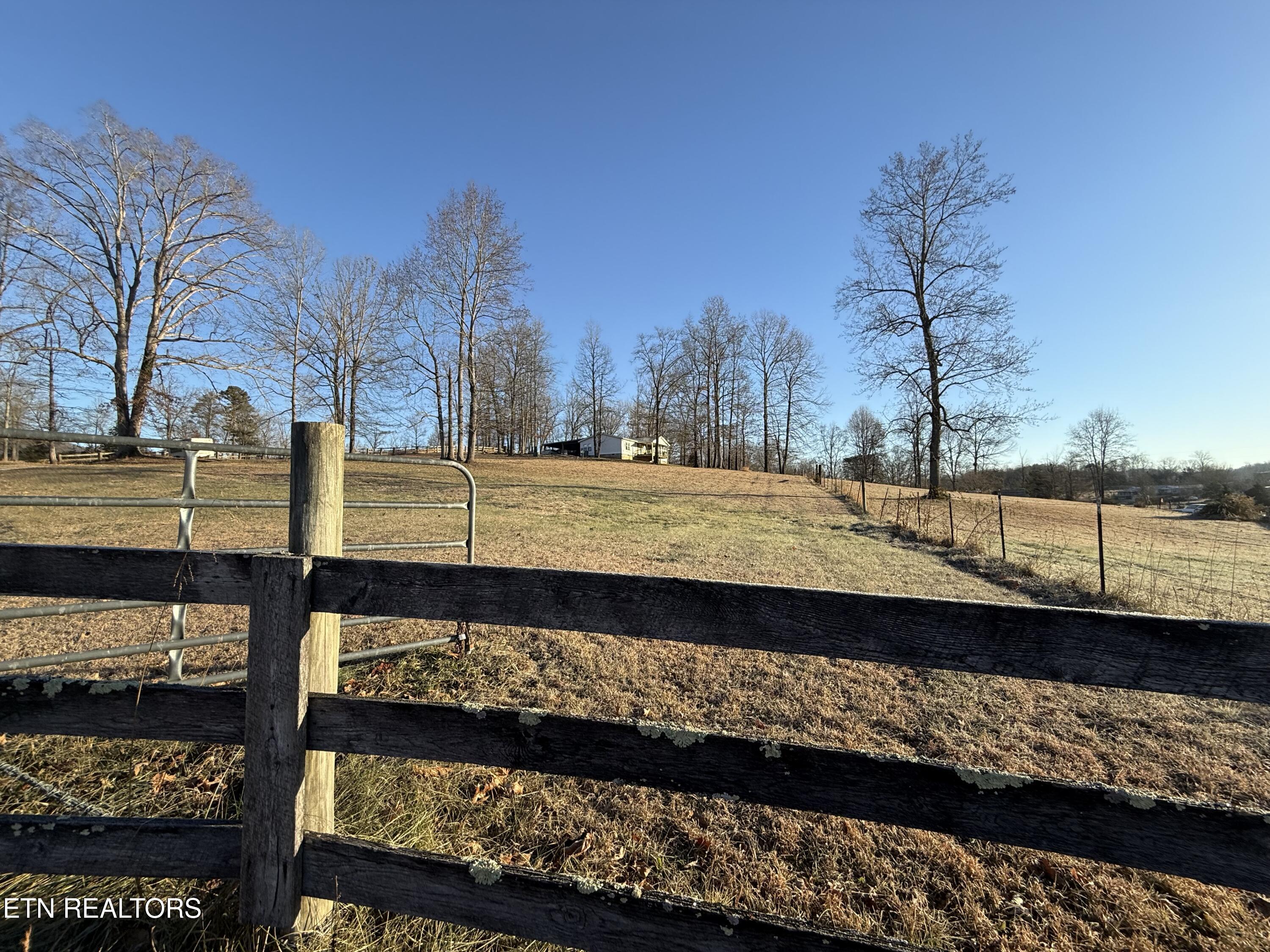 467 Russell Hill Rd