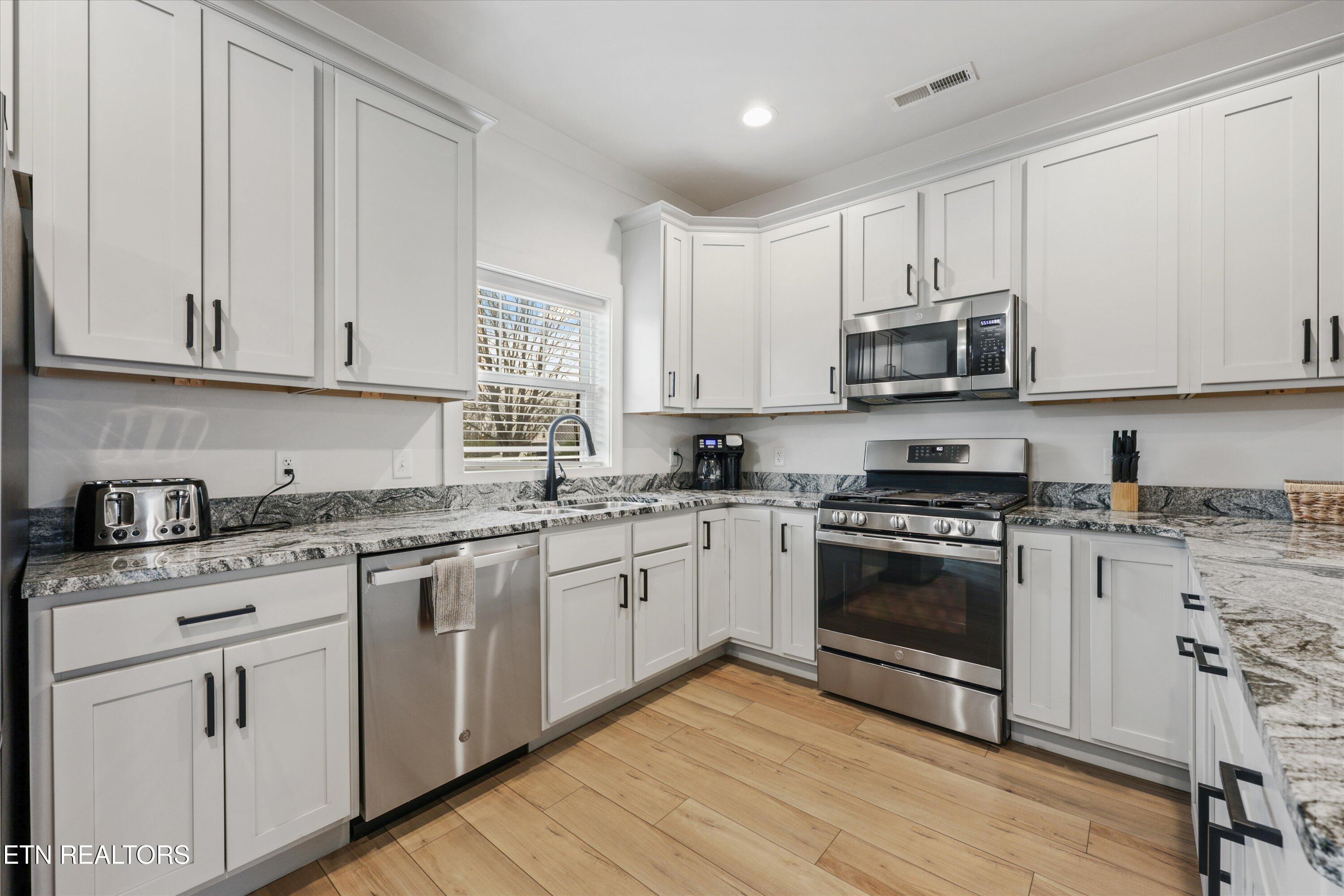 418 Fleeta Williams Way