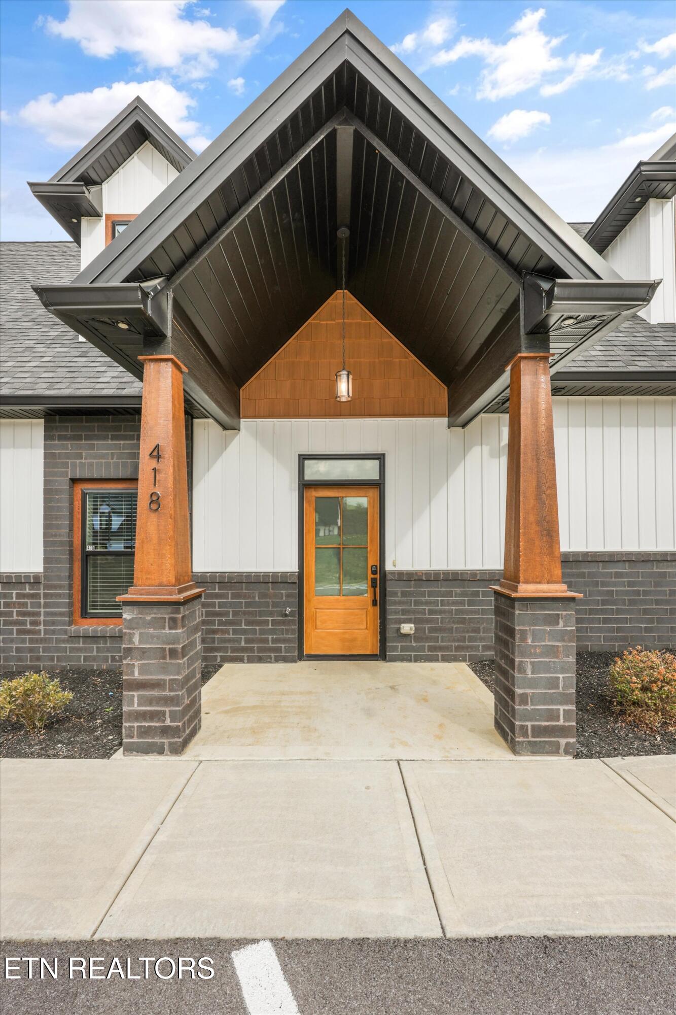 418 Fleeta Williams Way