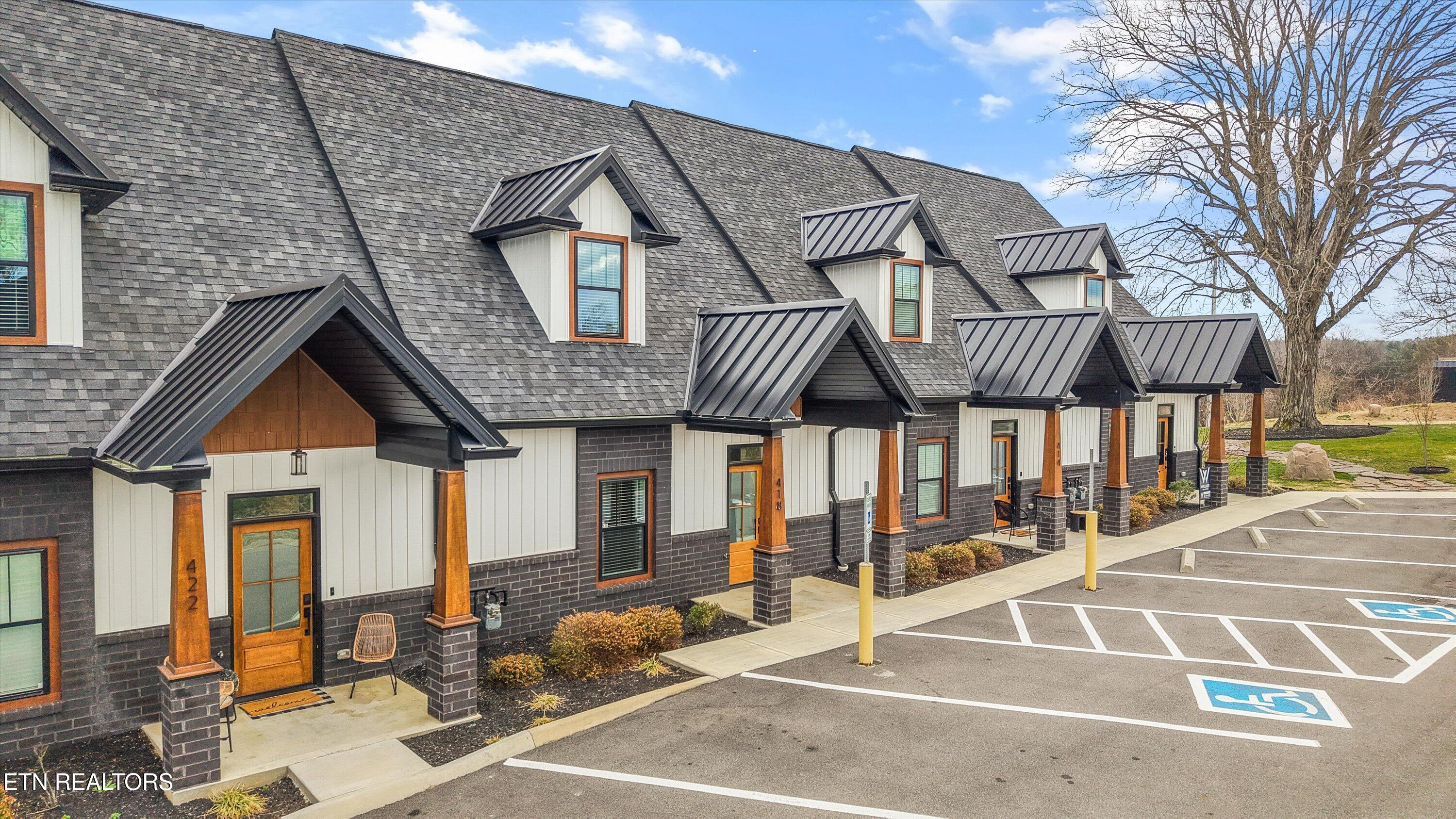 418 Fleeta Williams Way