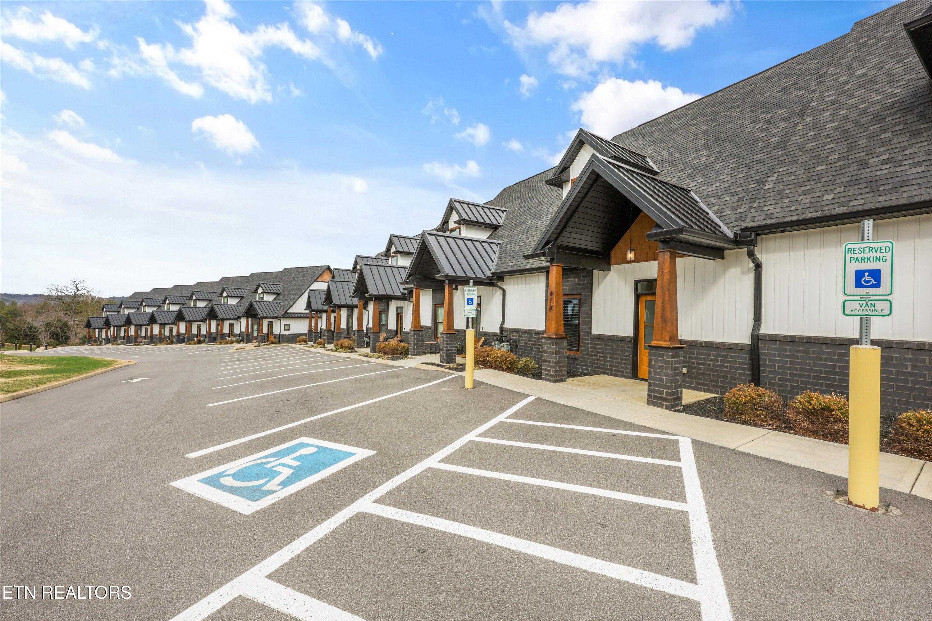 418 Fleeta Williams Way