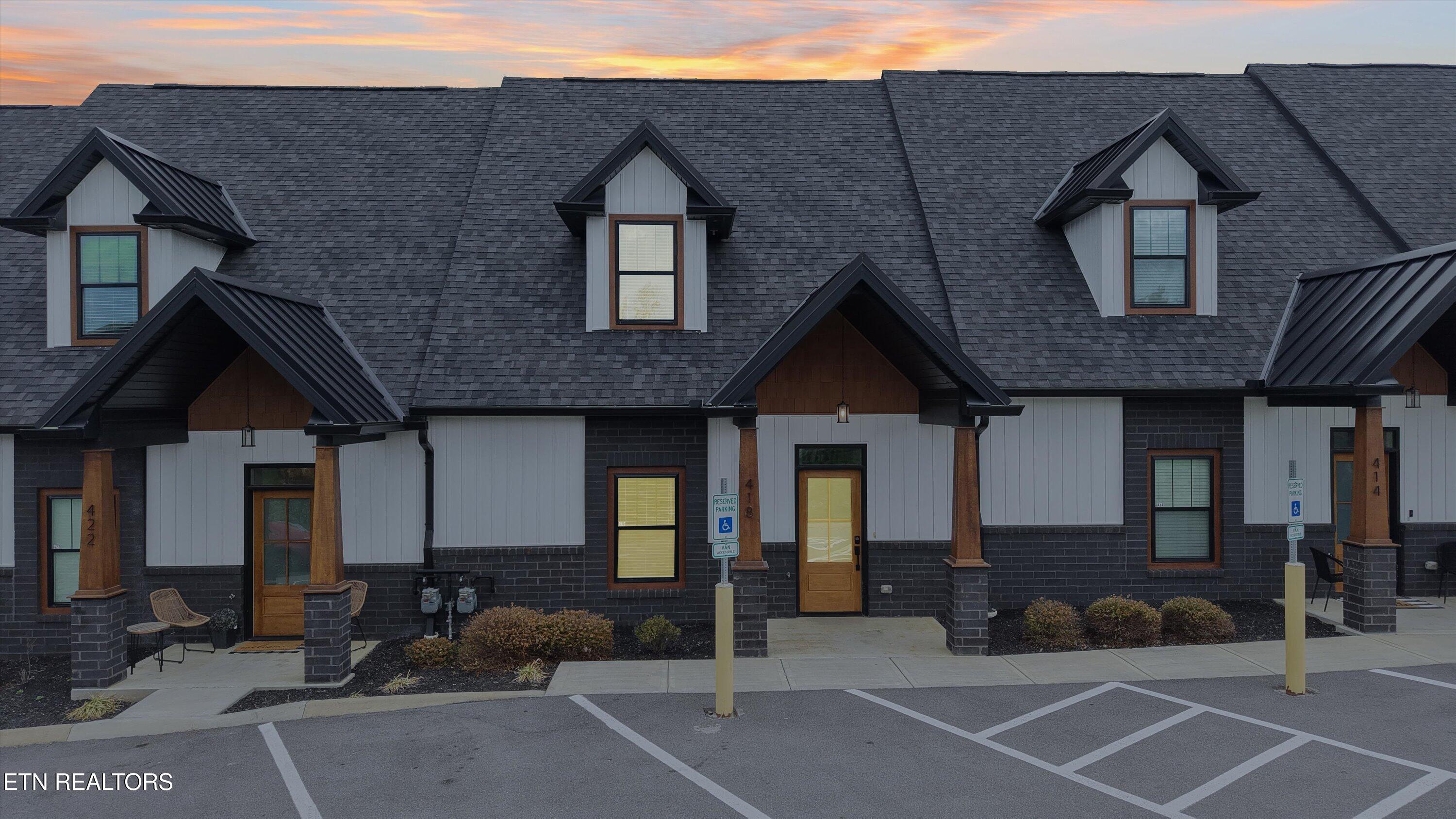 418 Fleeta Williams Way