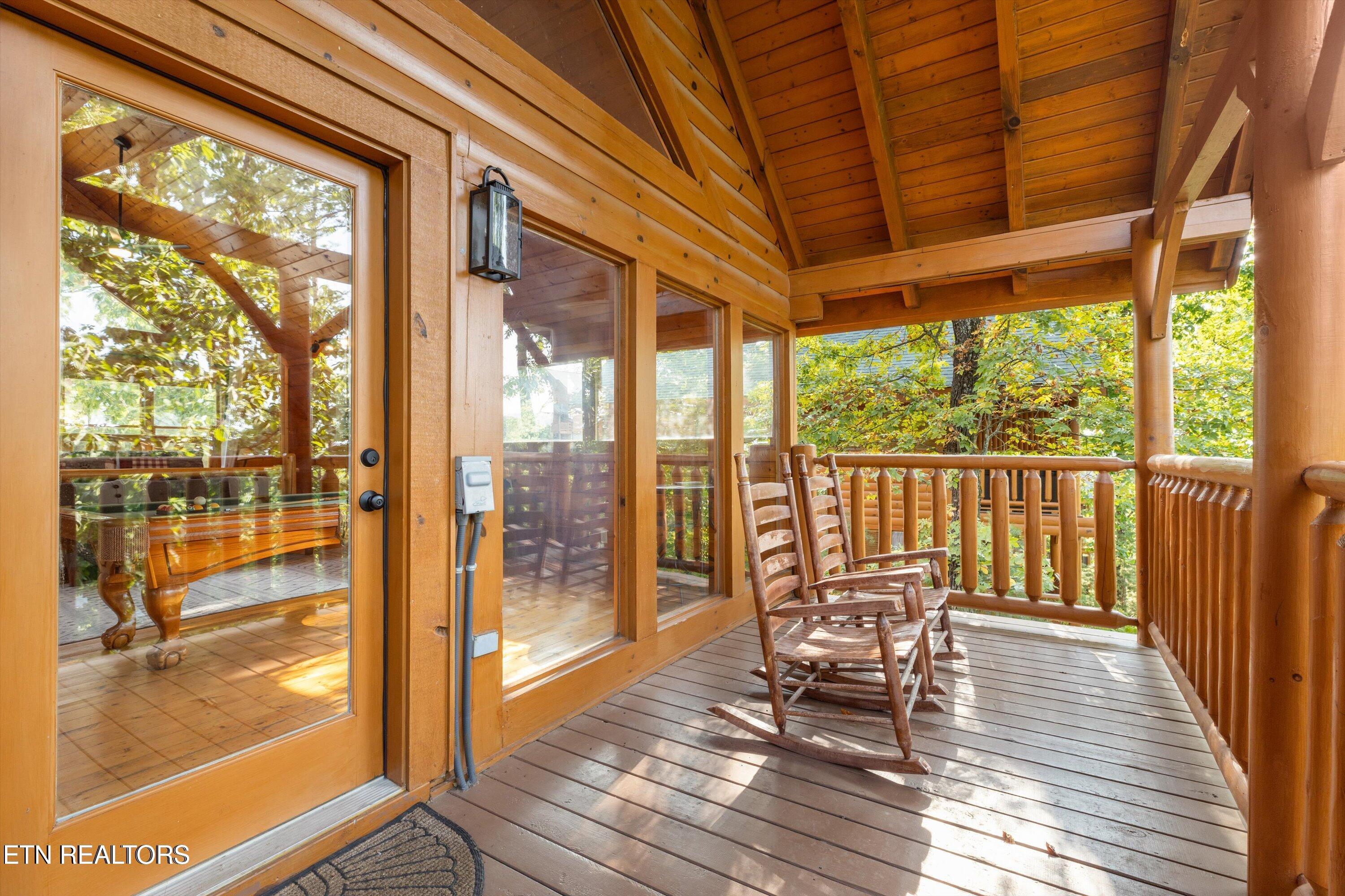 1109 Autumn Path Way