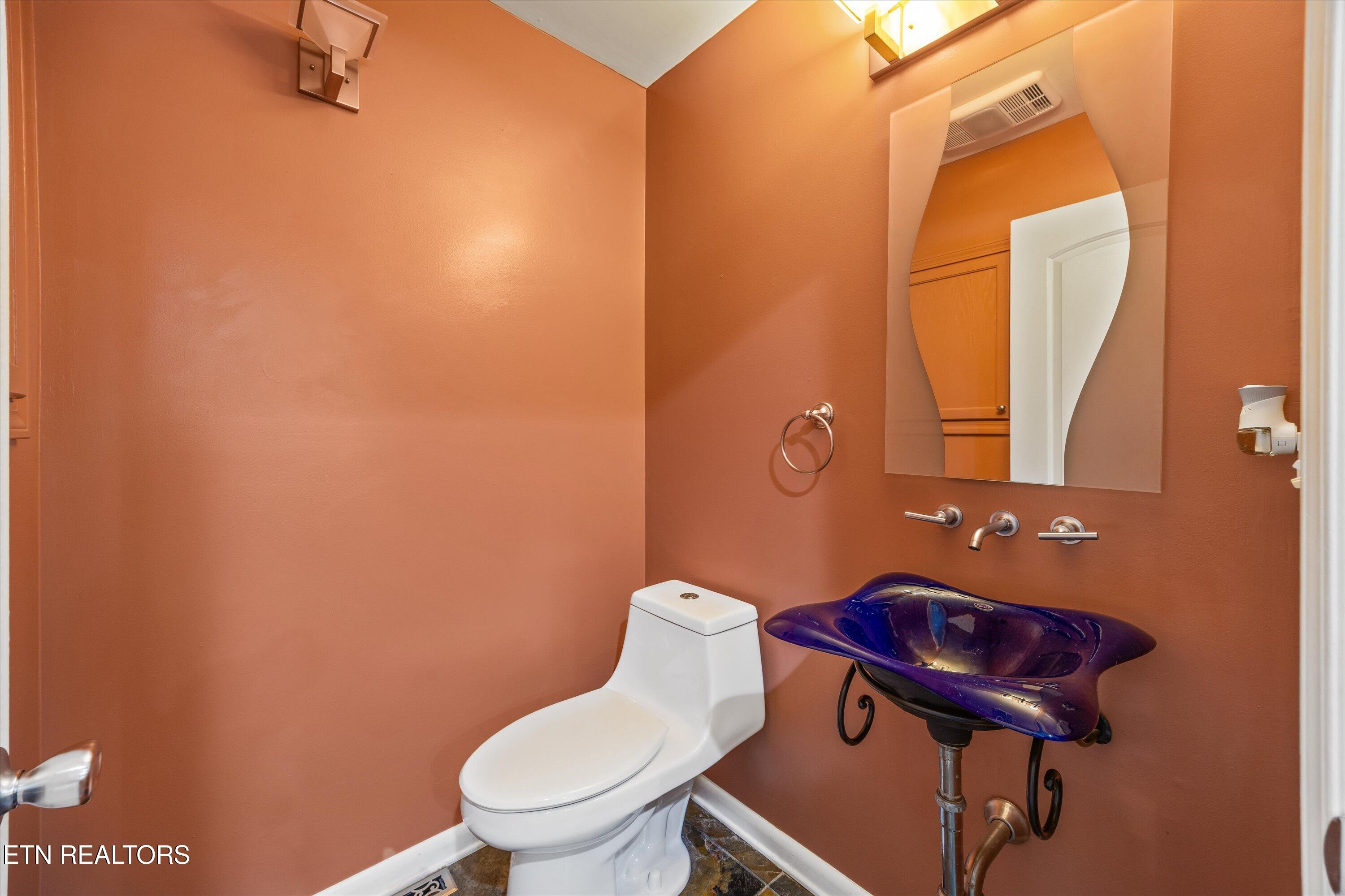 3521 Montlake Drive