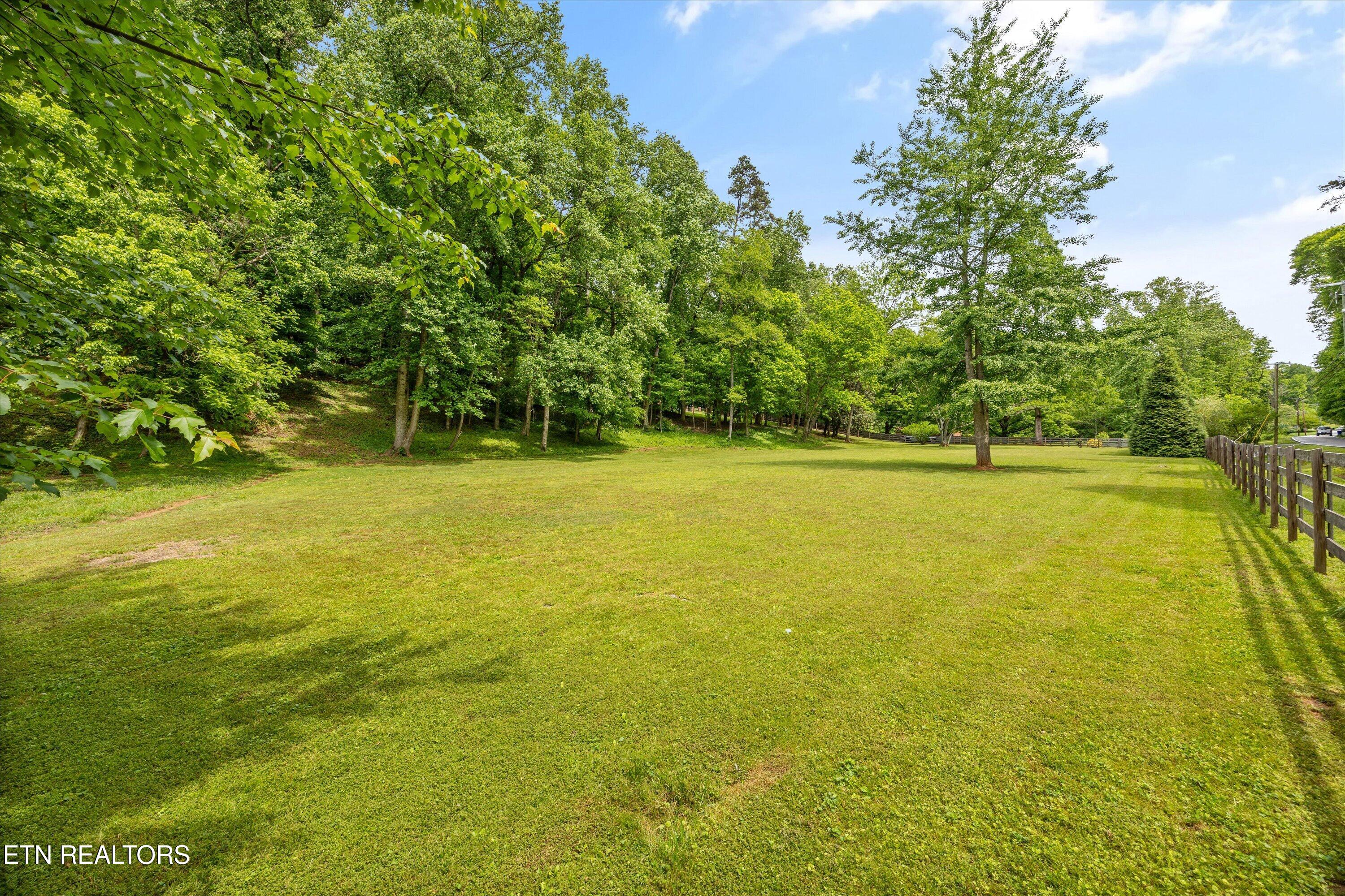 3521 Montlake Drive