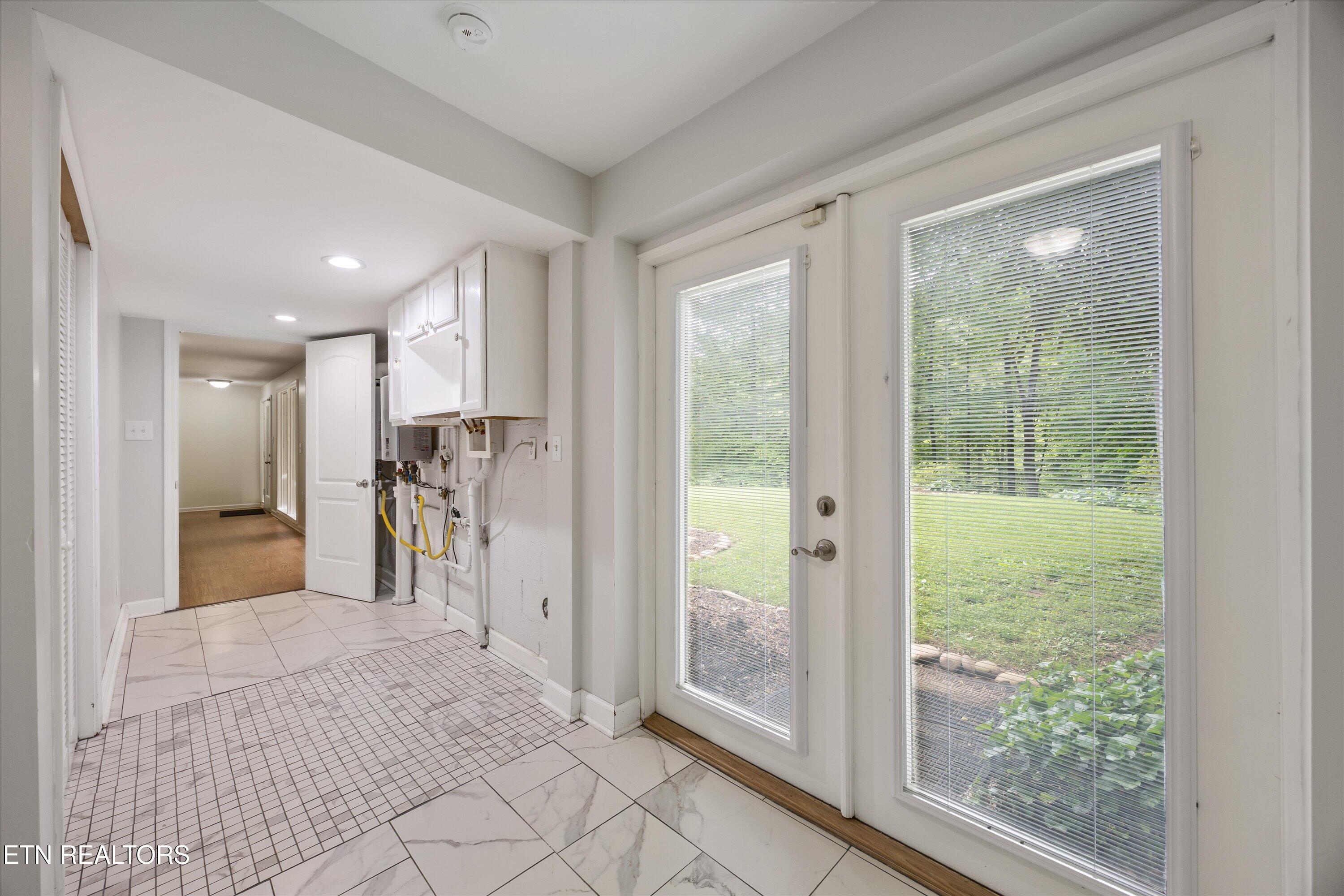 3521 Montlake Drive