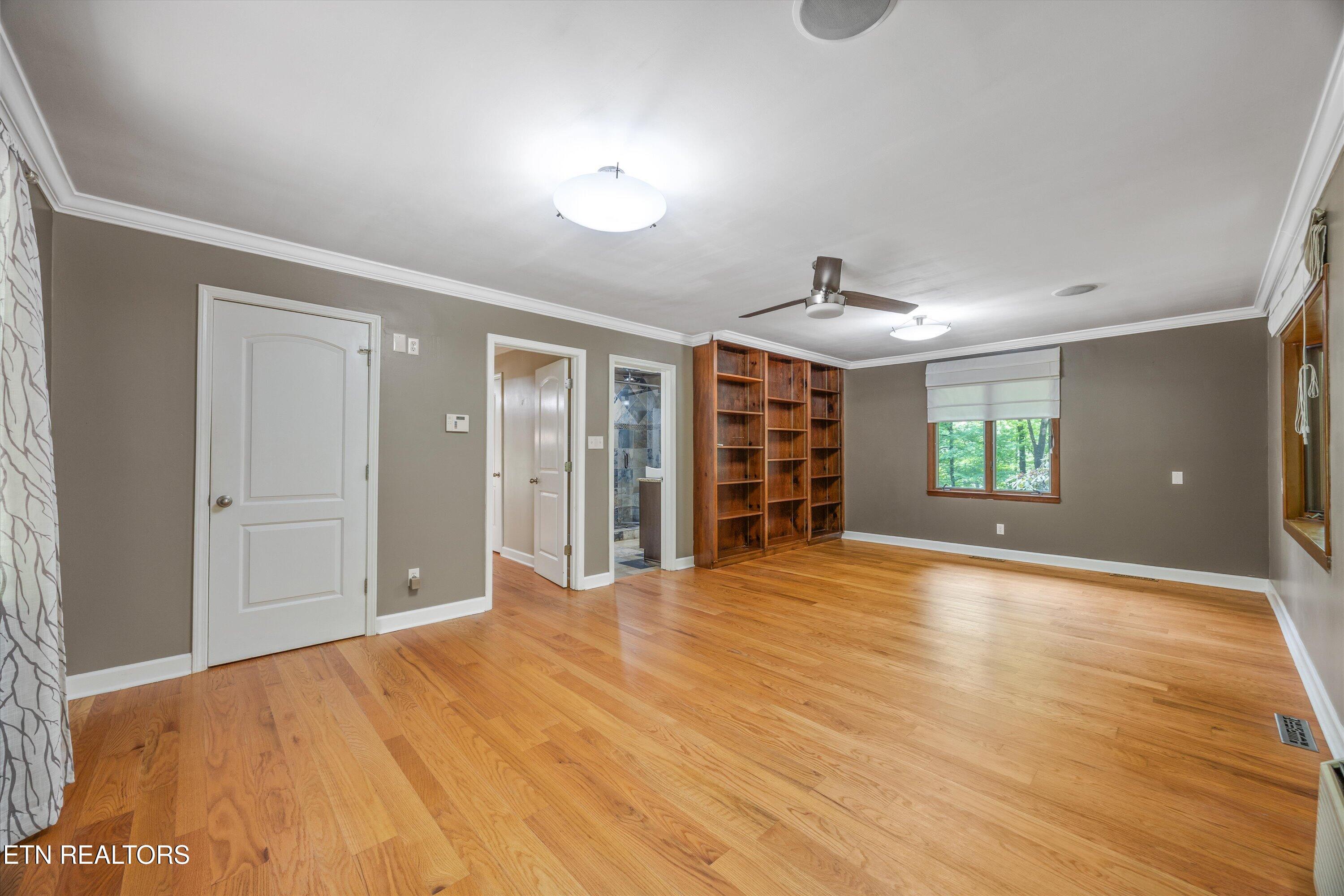 3521 Montlake Drive
