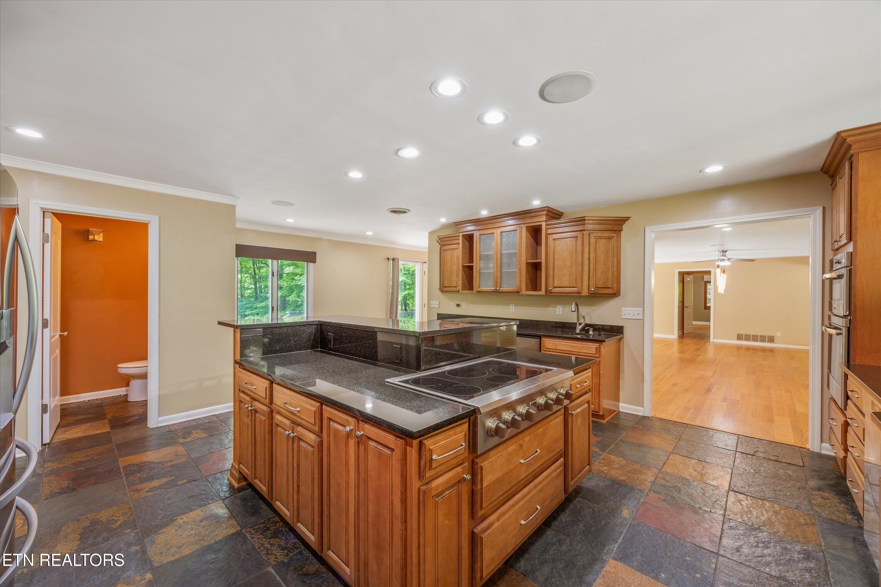 3521 Montlake Drive