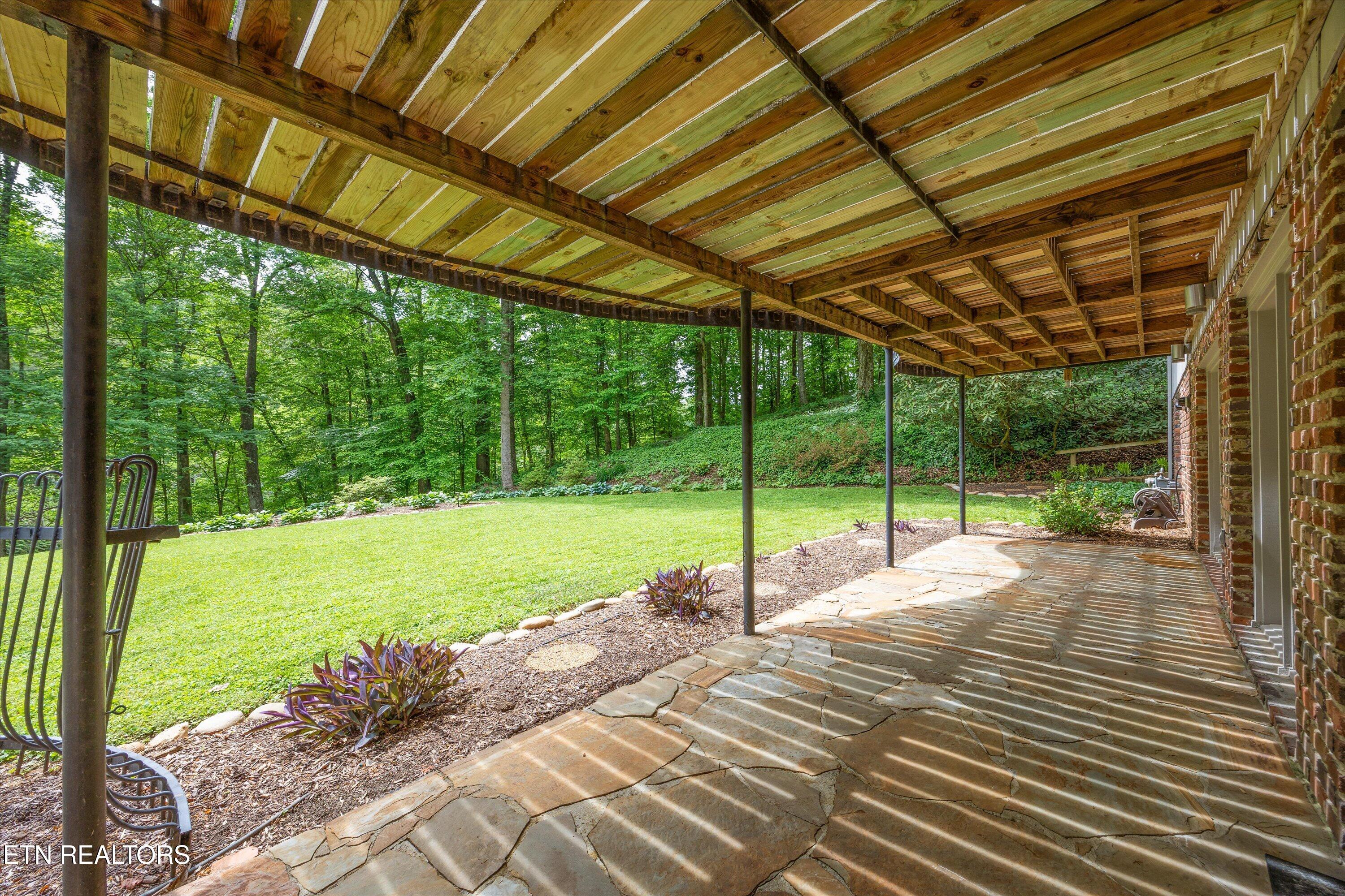 3521 Montlake Drive