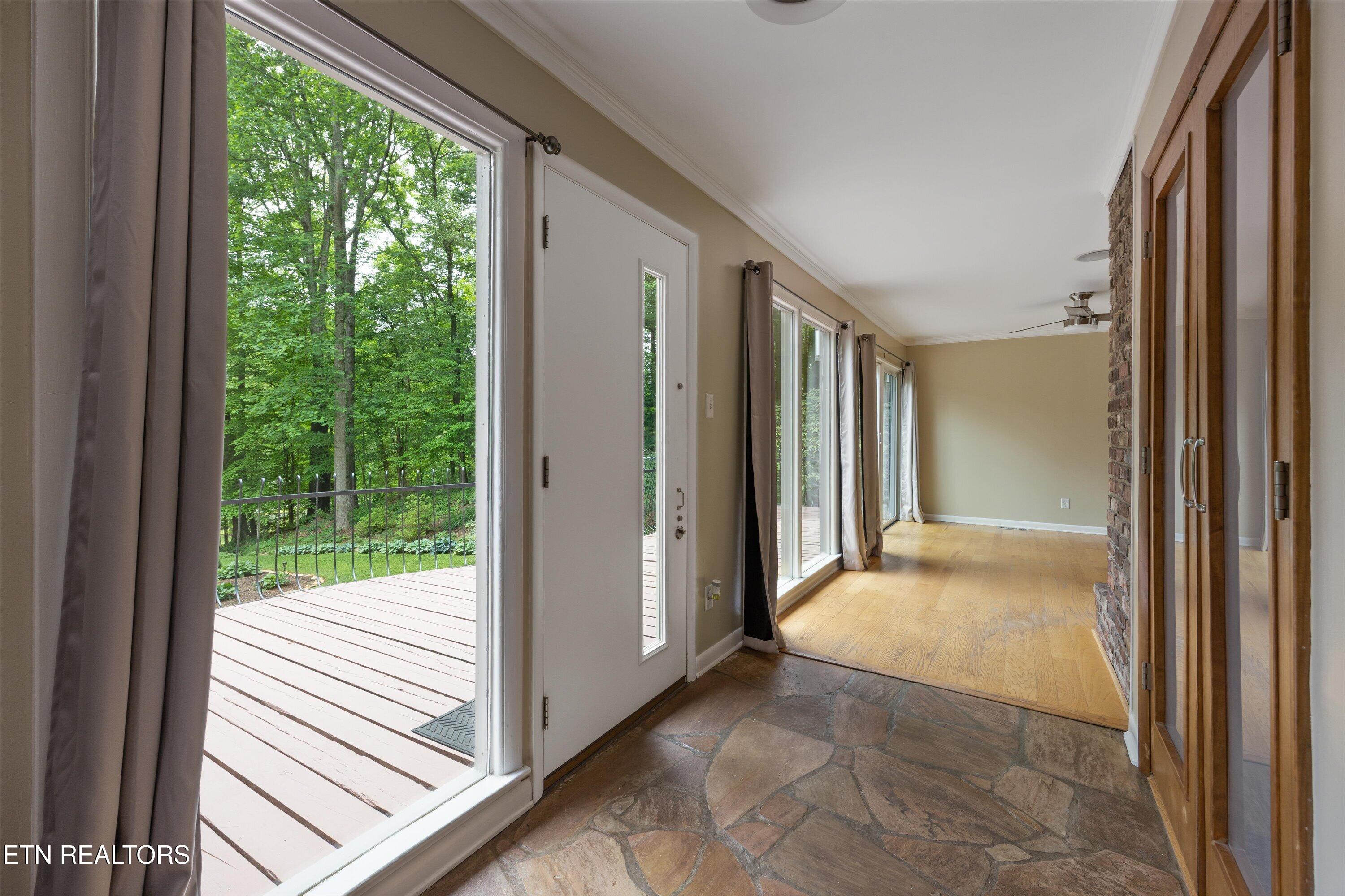 3521 Montlake Drive