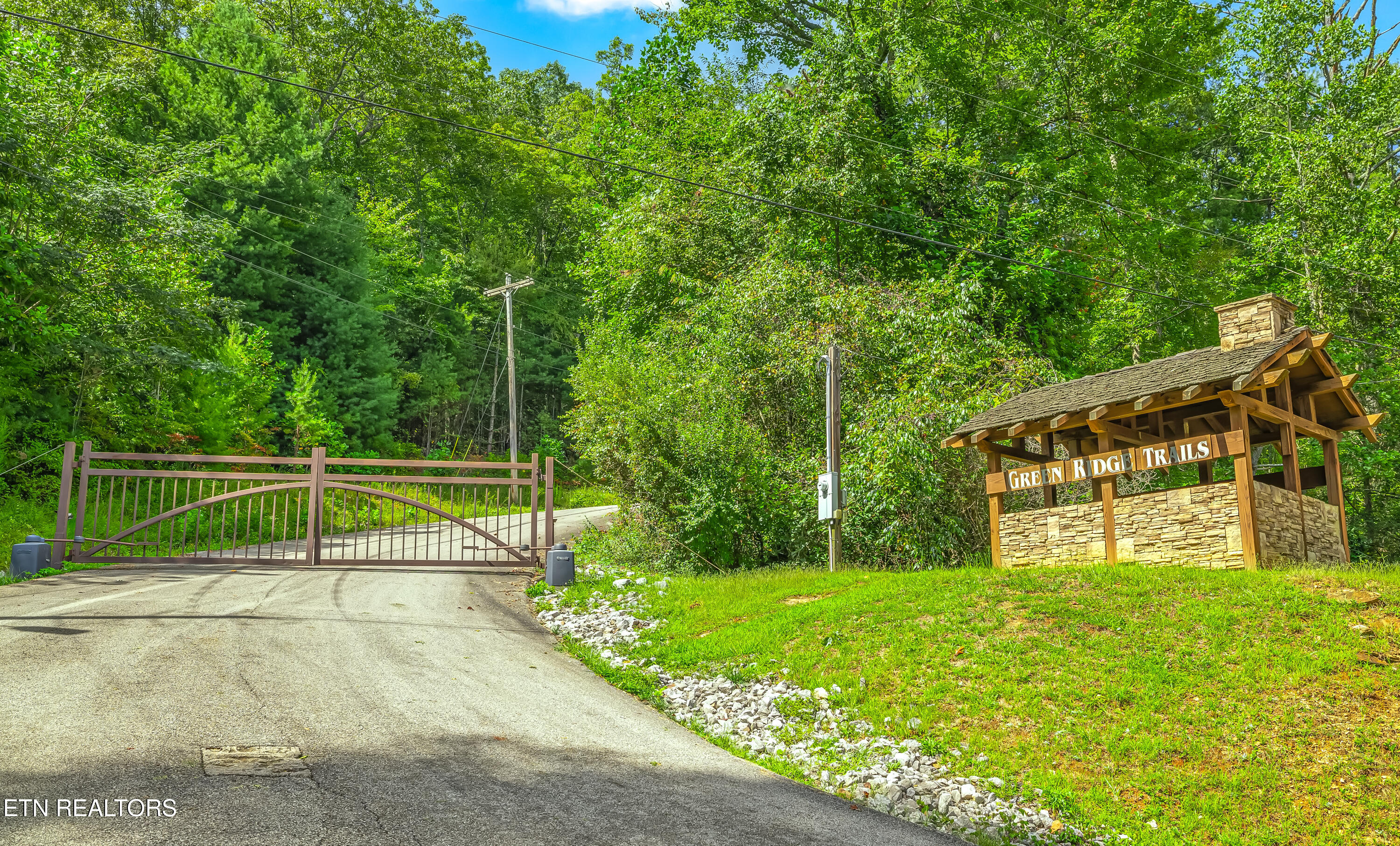 313 Green Ridge Place