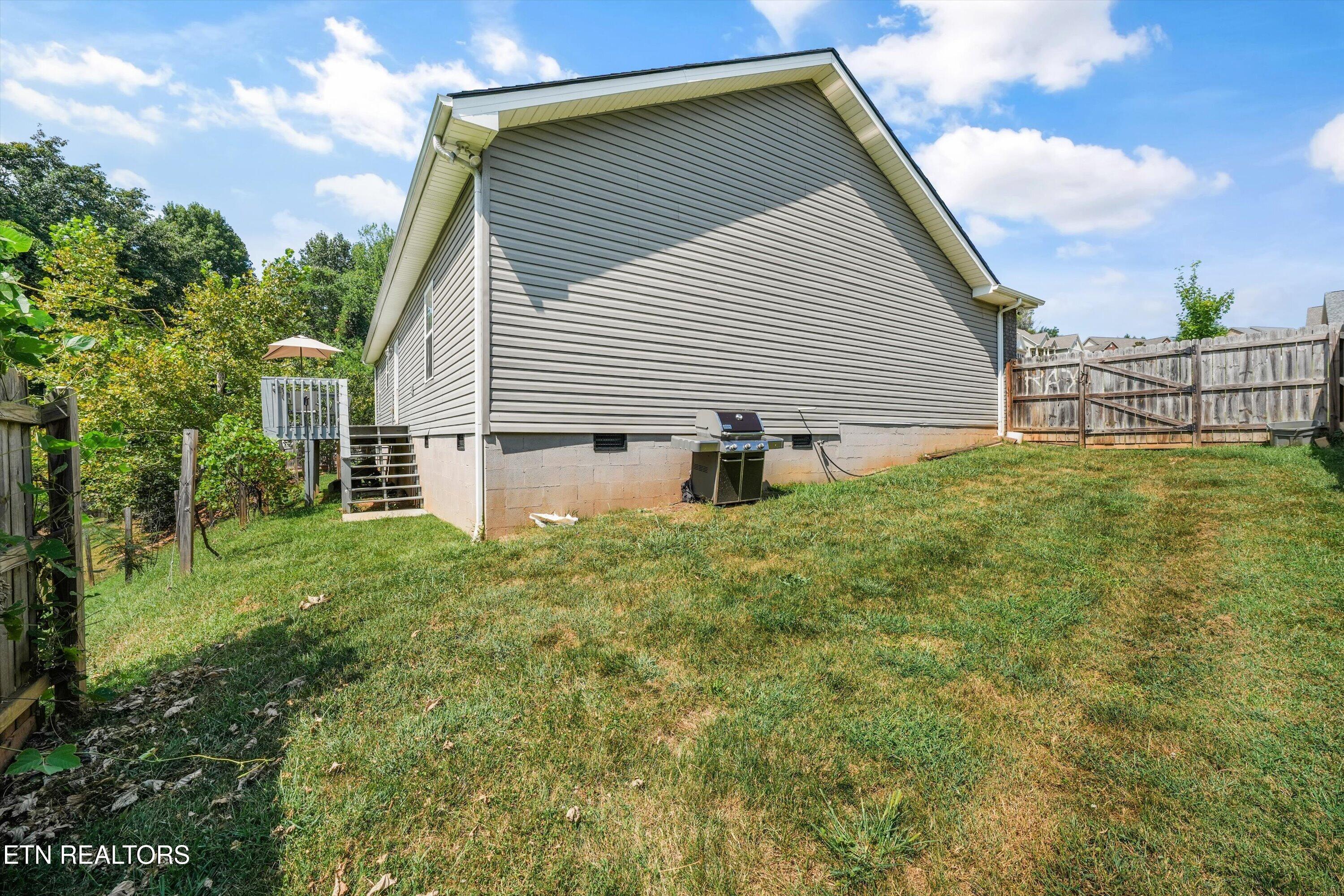 2000 Country Brook Lane
