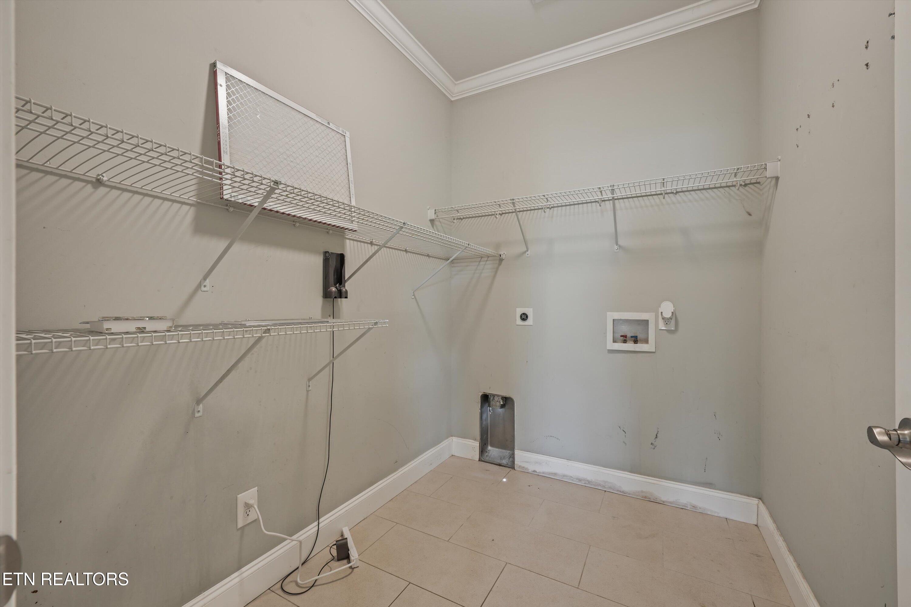 2000 Country Brook Lane
