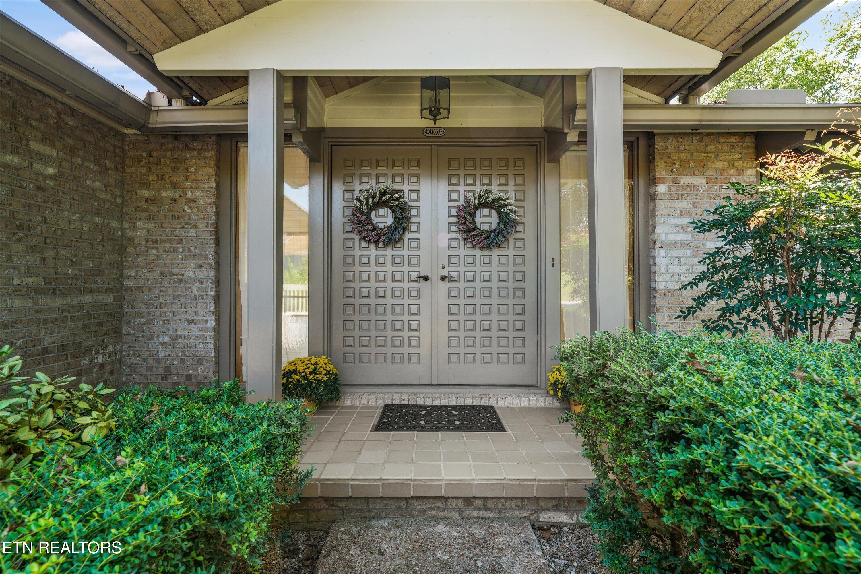 109 Lakeview Place
