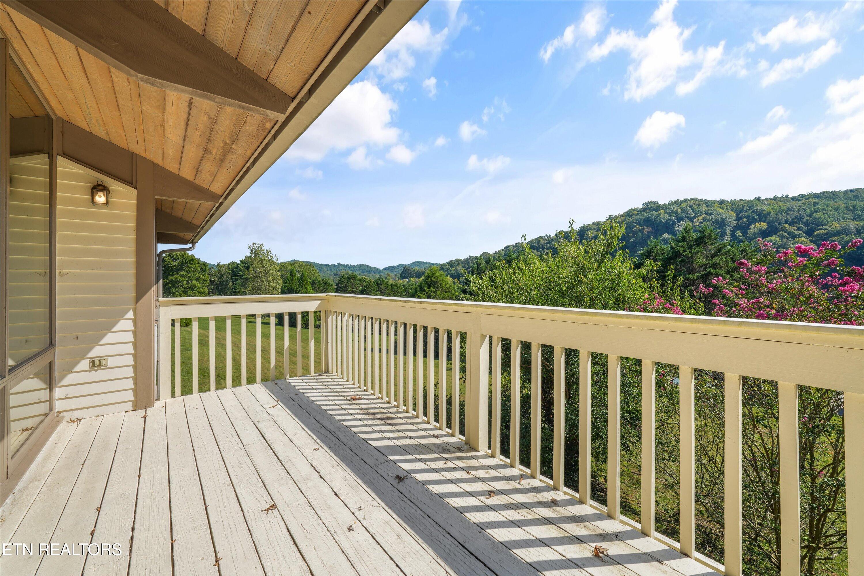 109 Lakeview Place