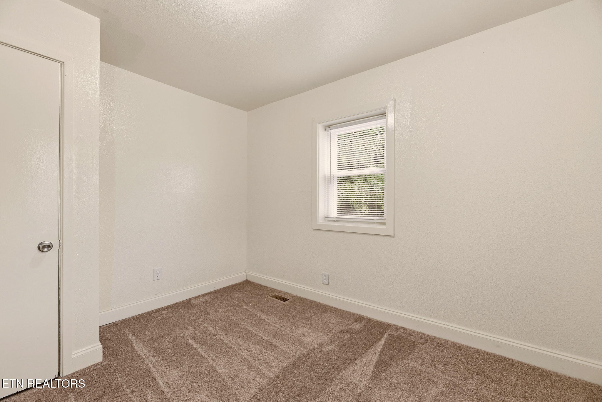 517 Cherry St, LaFollette