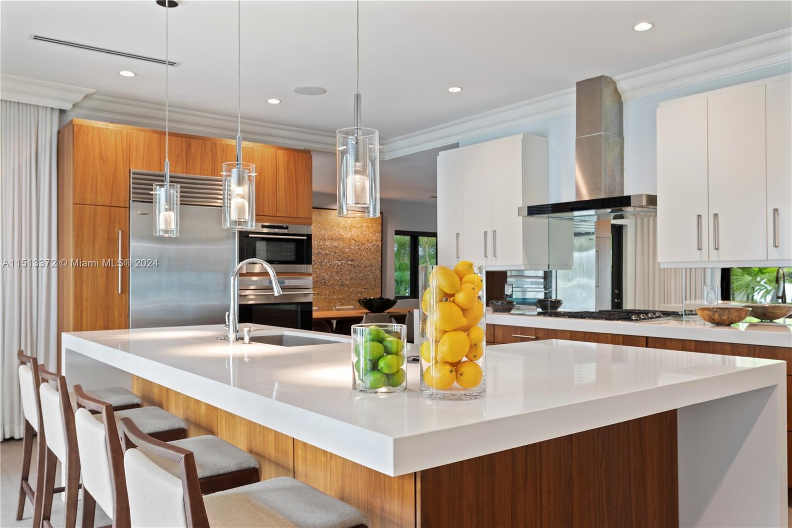 250 W San Marino Dr