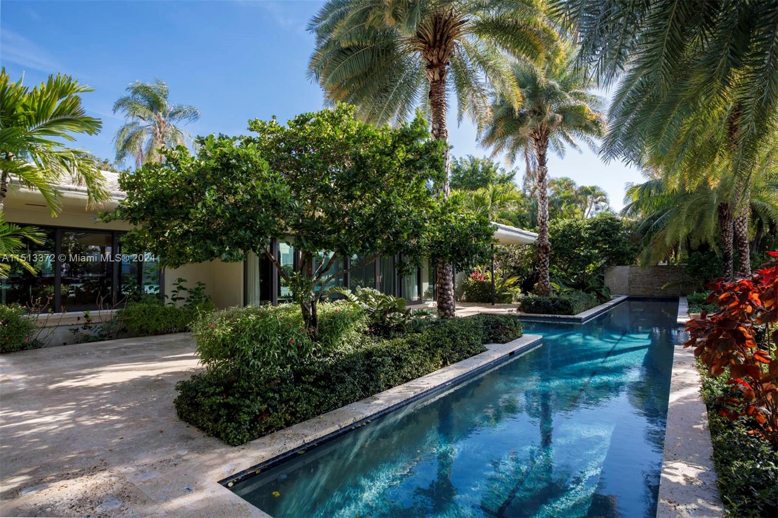 250 W San Marino Dr